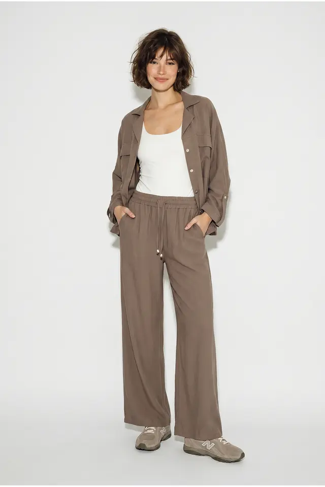 LUCCI Two-Piece Crepe Blouse And Wide-Leg Trousers
