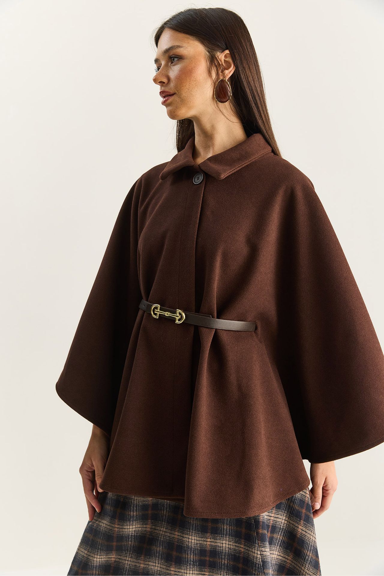 LUCCI Oversized Overcoat with Button Closure 5