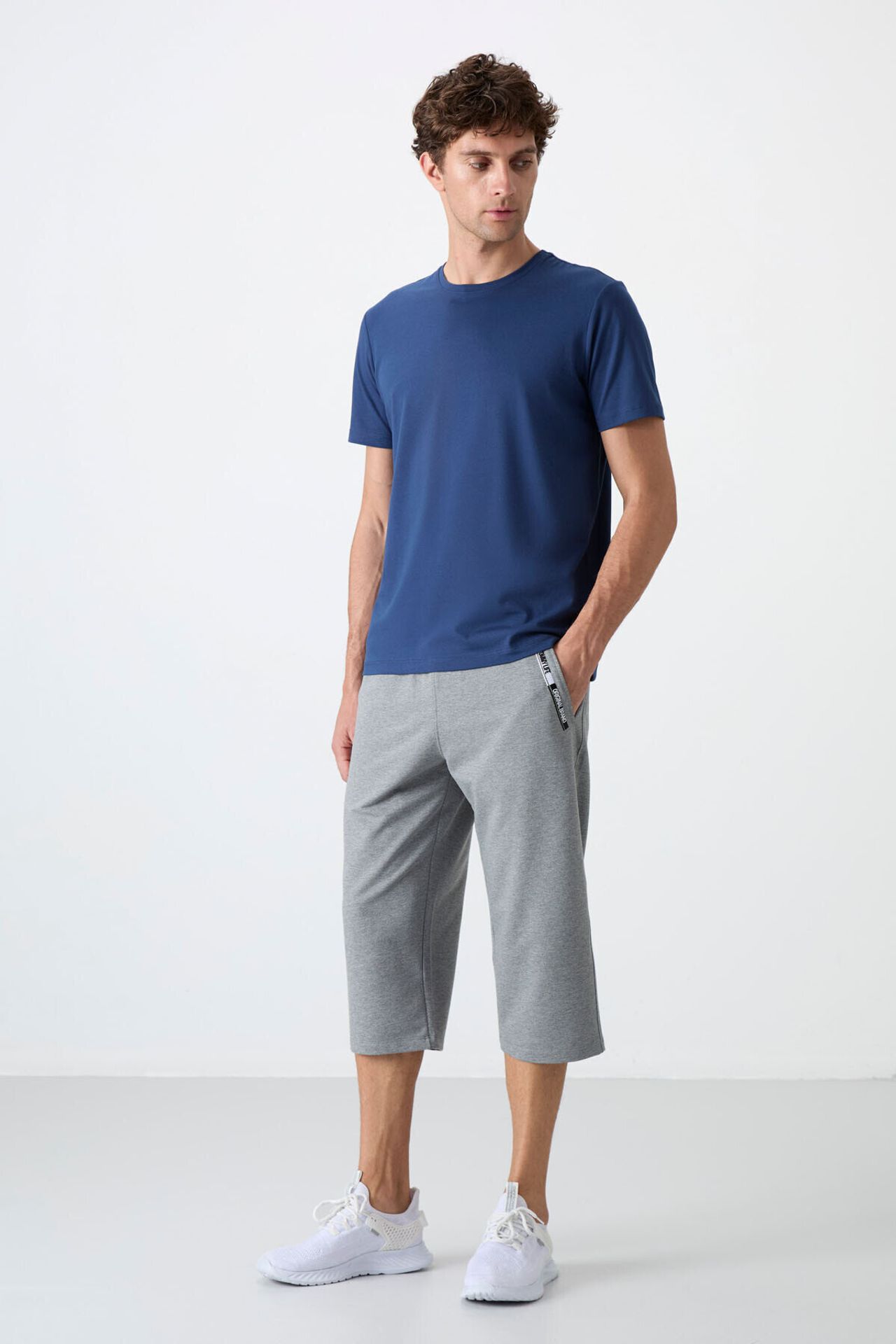 TOMMY Men's Cotton Blend Shorts 3