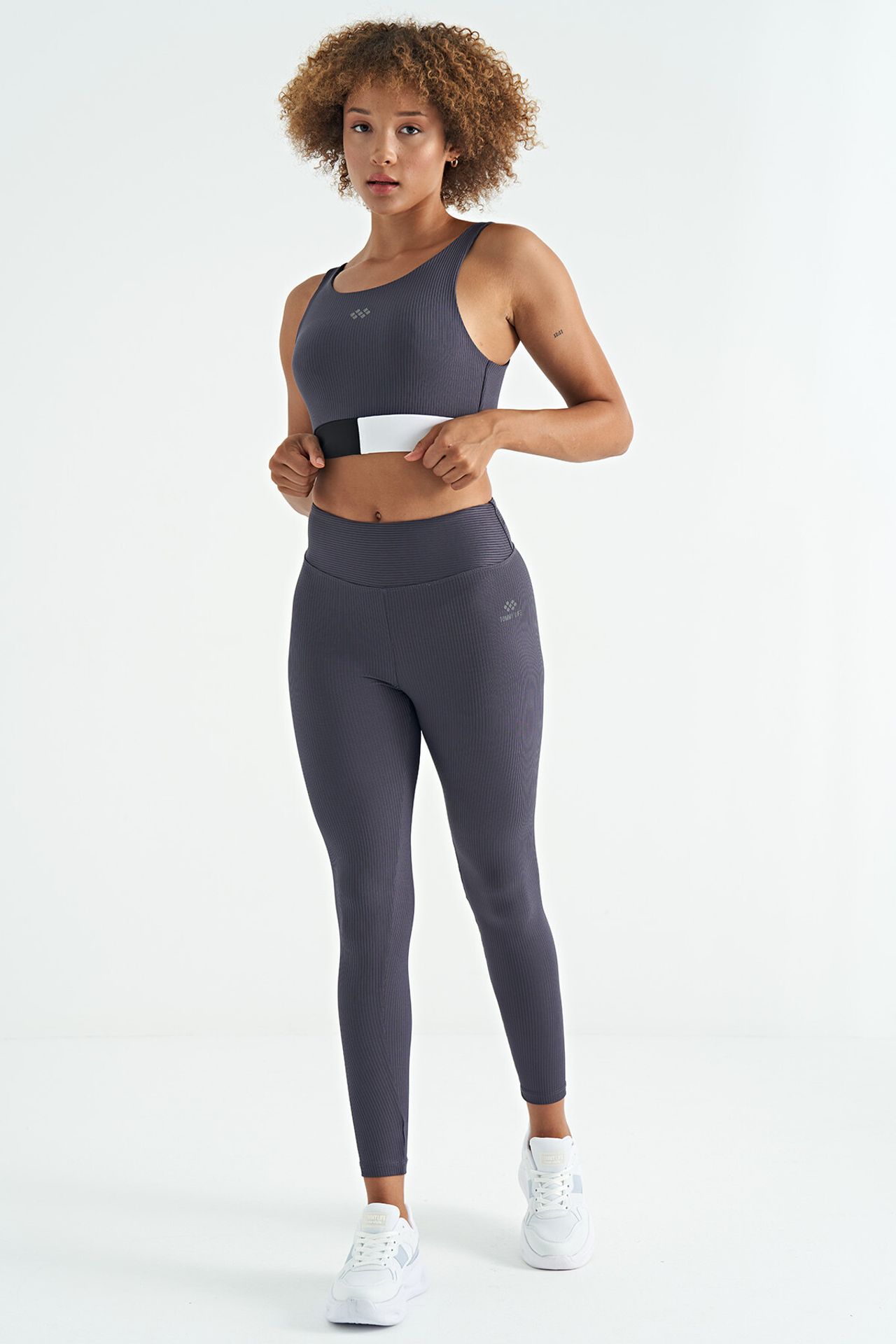 TOMMY Crop Sleeveless Color-block Sports Top 6
