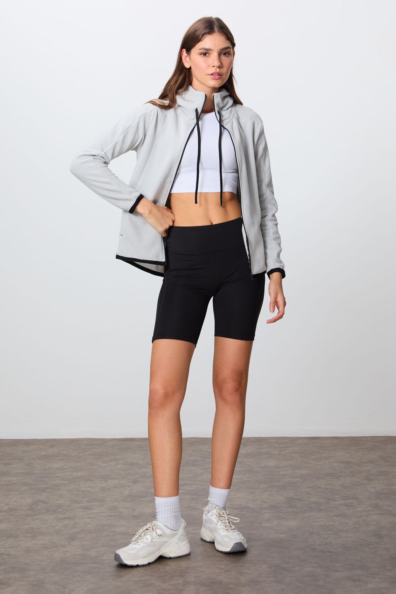 TOMMY Women's Plush Zip-up Hooded Sweatshirt 5