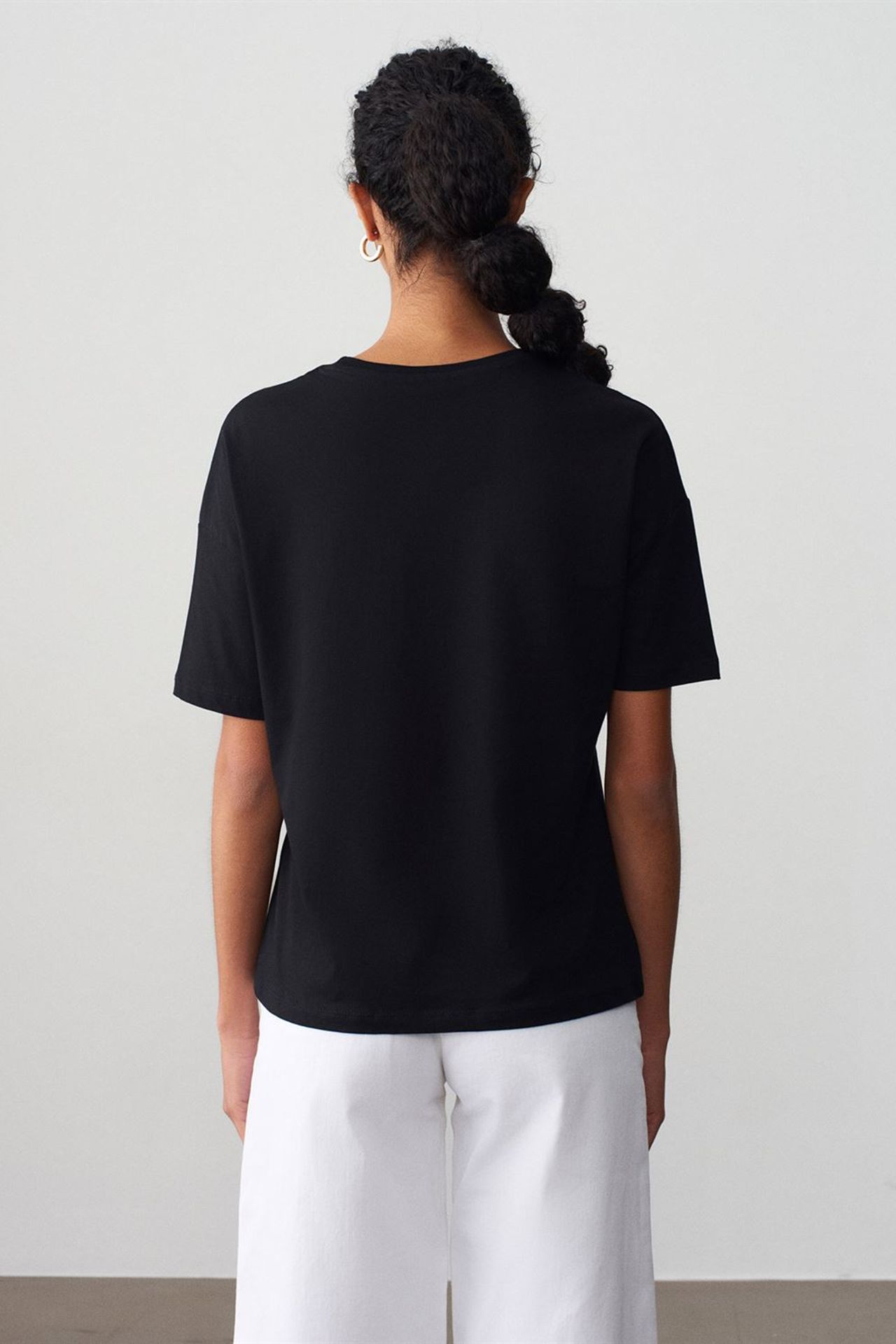DILVIN Women's Cotton Crew Neck T-Shirt 2