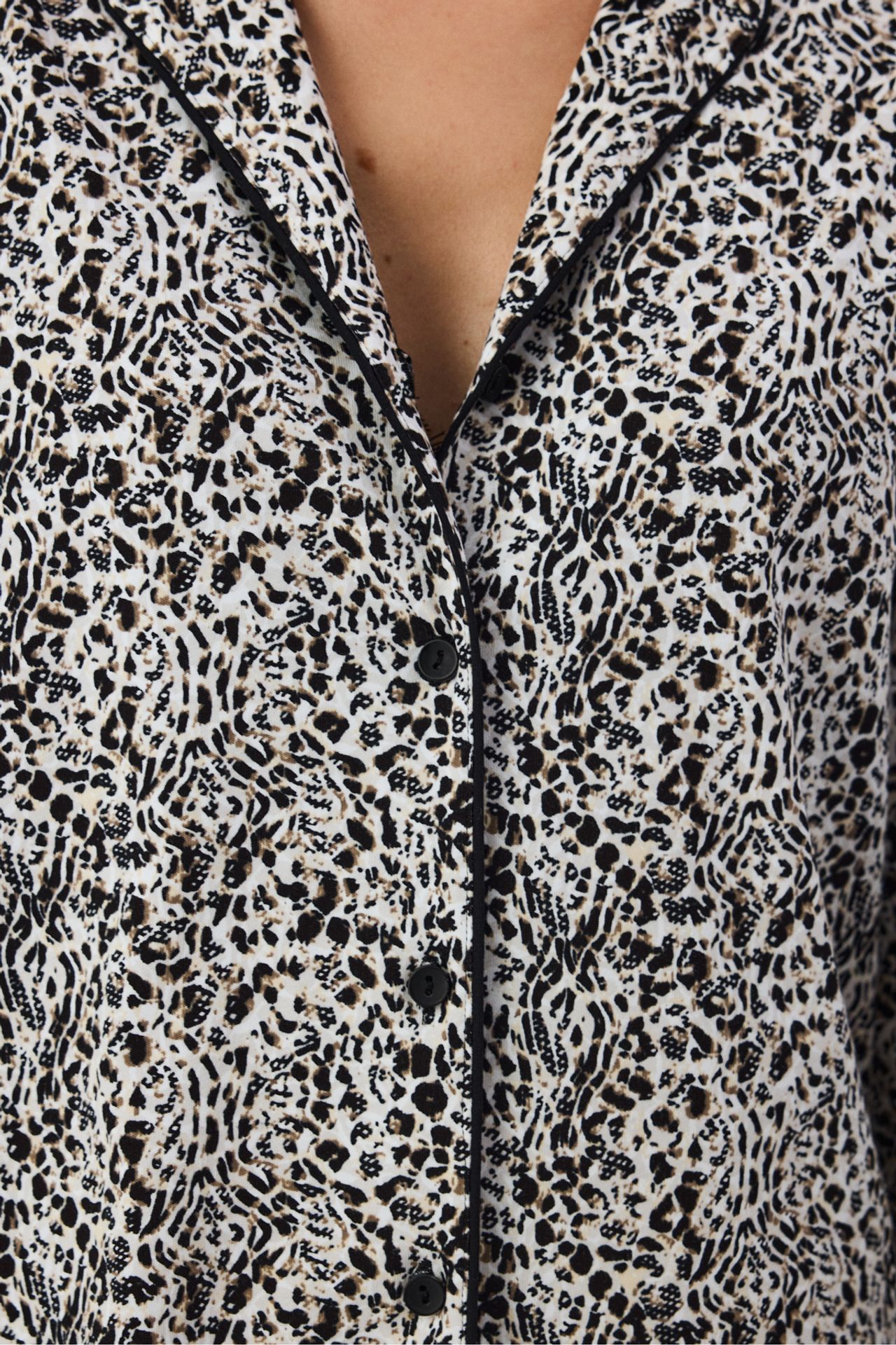 PENTI Noir Garden Leopard Print Long Sleeve Shirt Trousers Pajama Set 4
