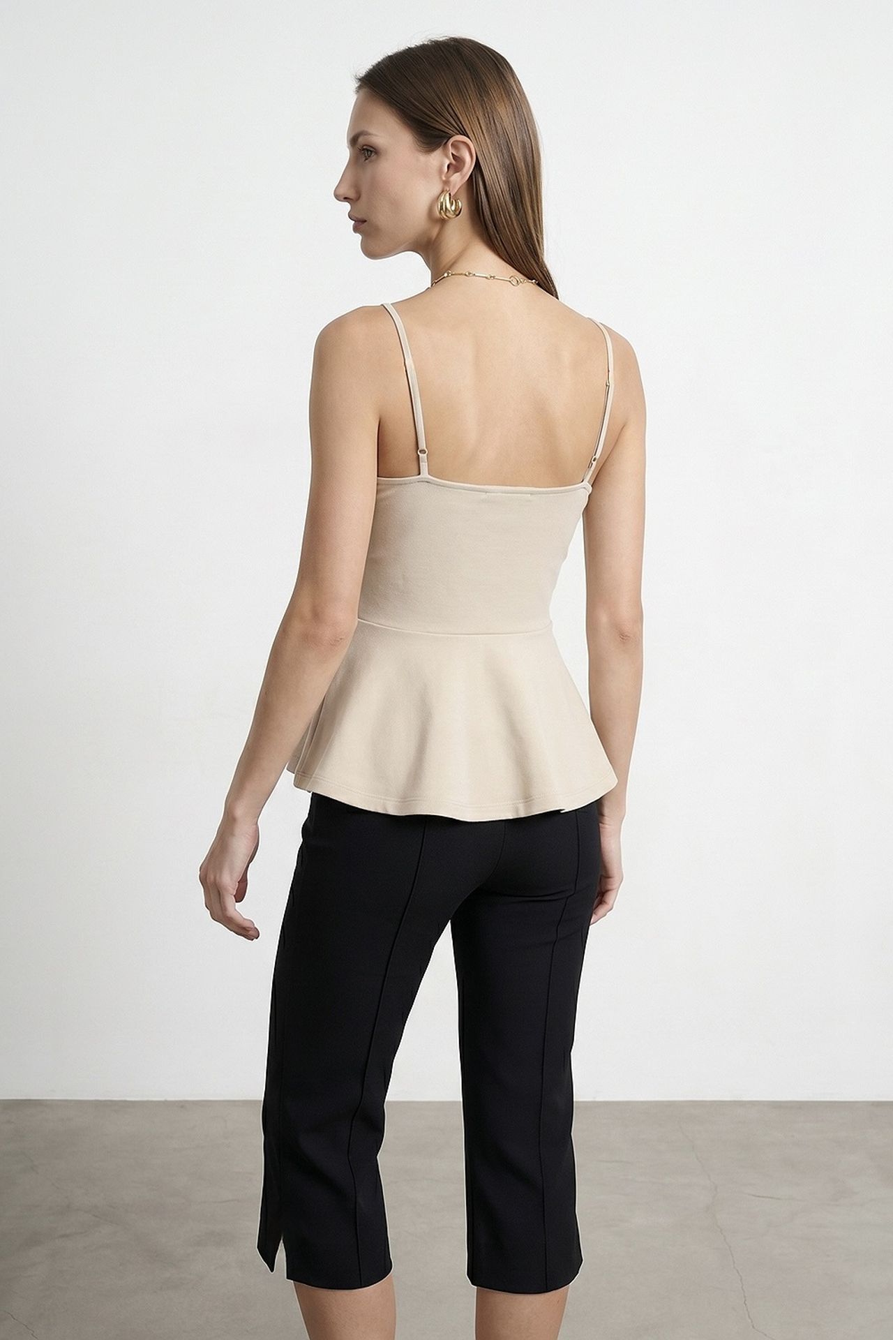 DILVIN Fitted Square-neck Frilly Cami Top 3
