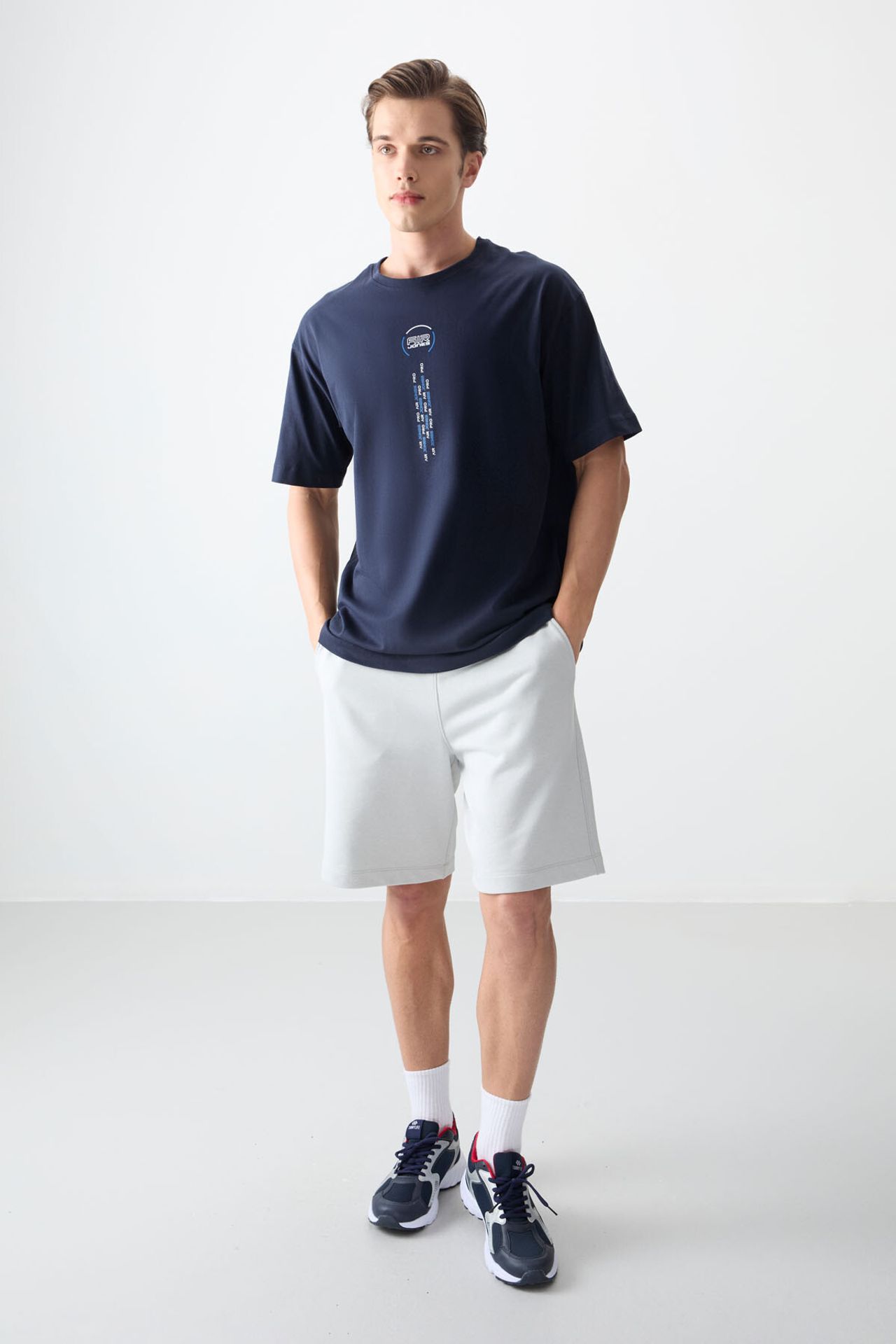 TOMMY Oversized Cotton Text Print Crew Neck T-Shirt 1