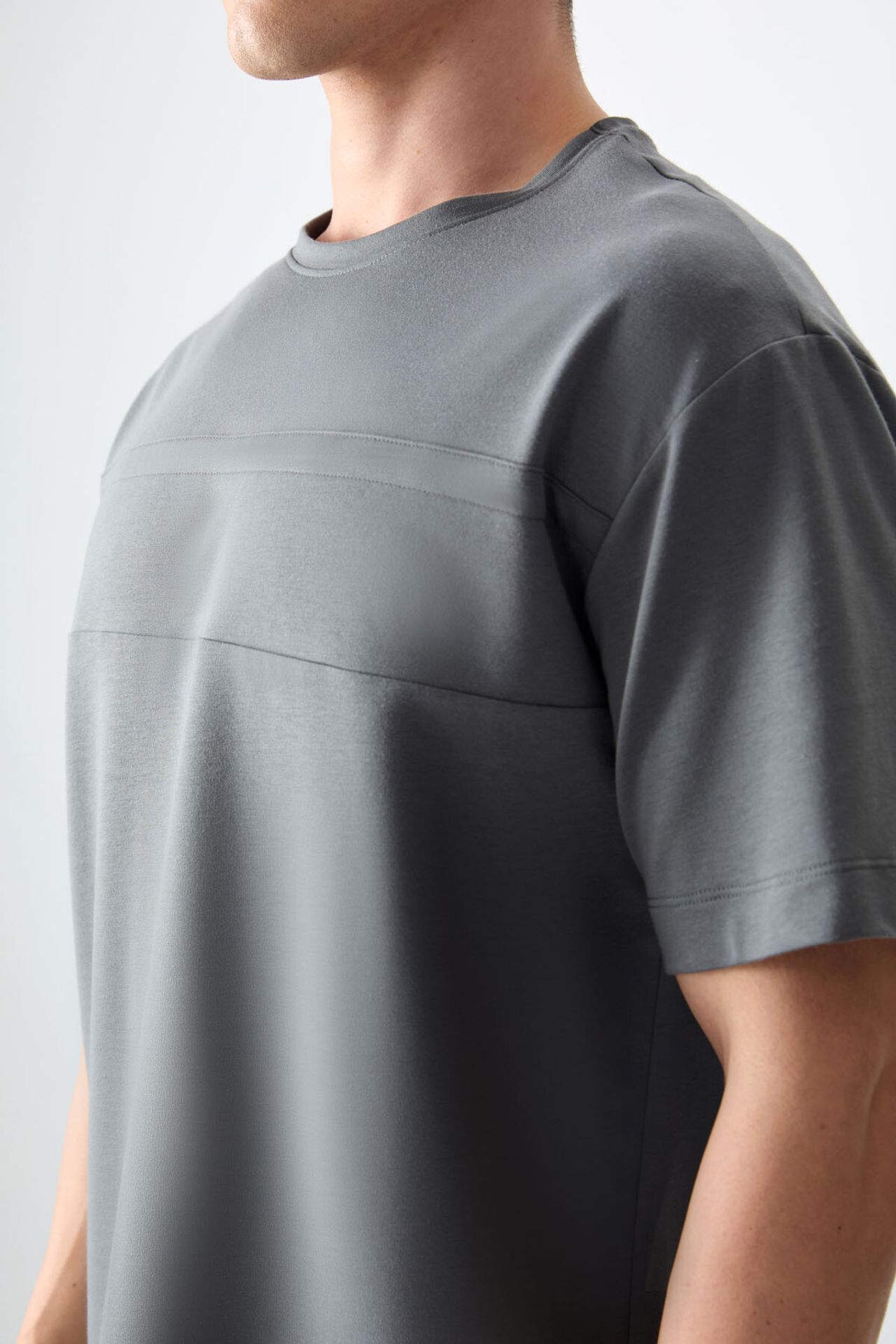 TOMMY Oversized Crew Neck T-Shirt 2