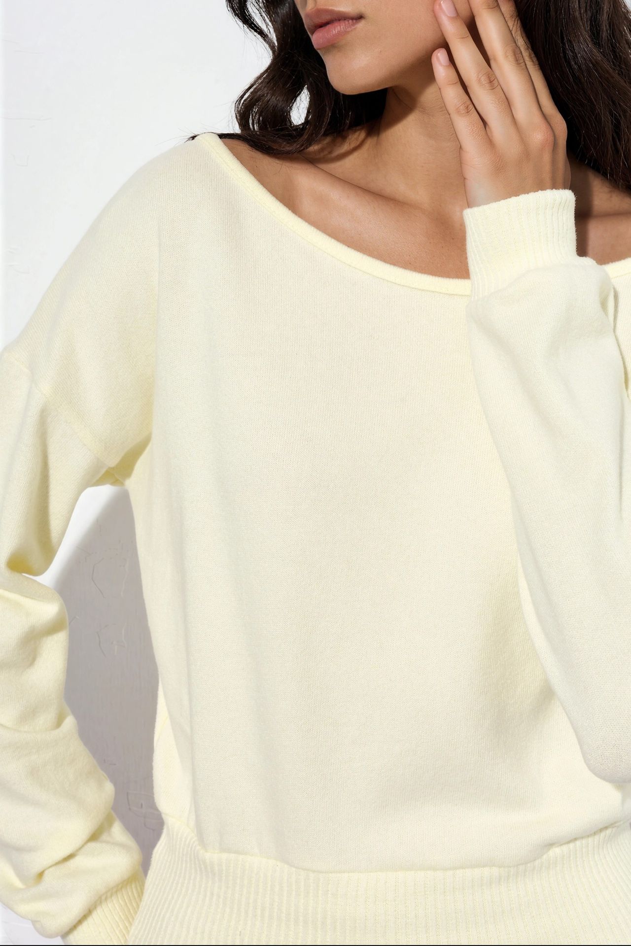 BUSEM Kadın Kısa Bisiklet Yaka Sweatshirt 4