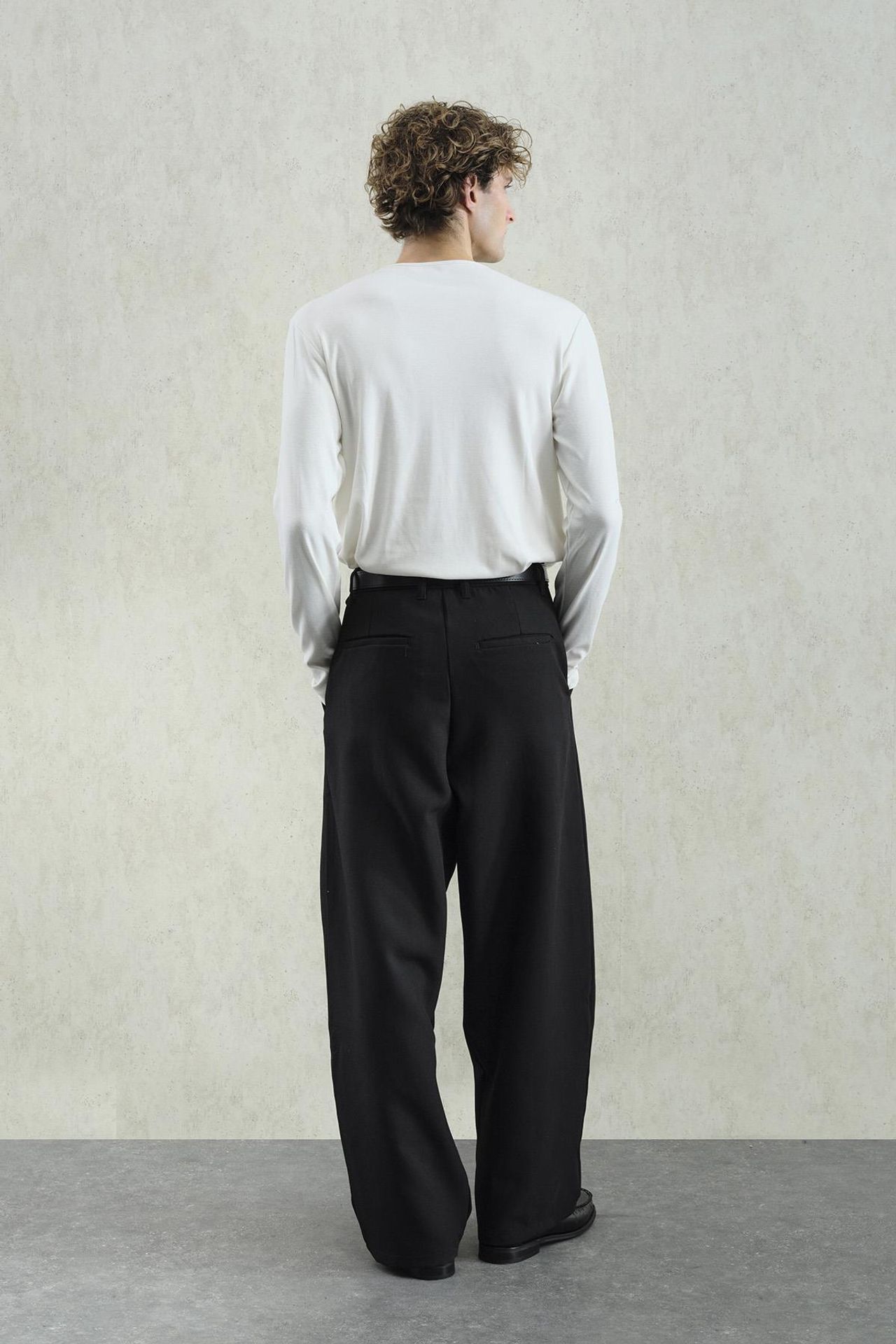 GIESTO Buttoned Crew Neck Long Sleeve T-Shirt 2