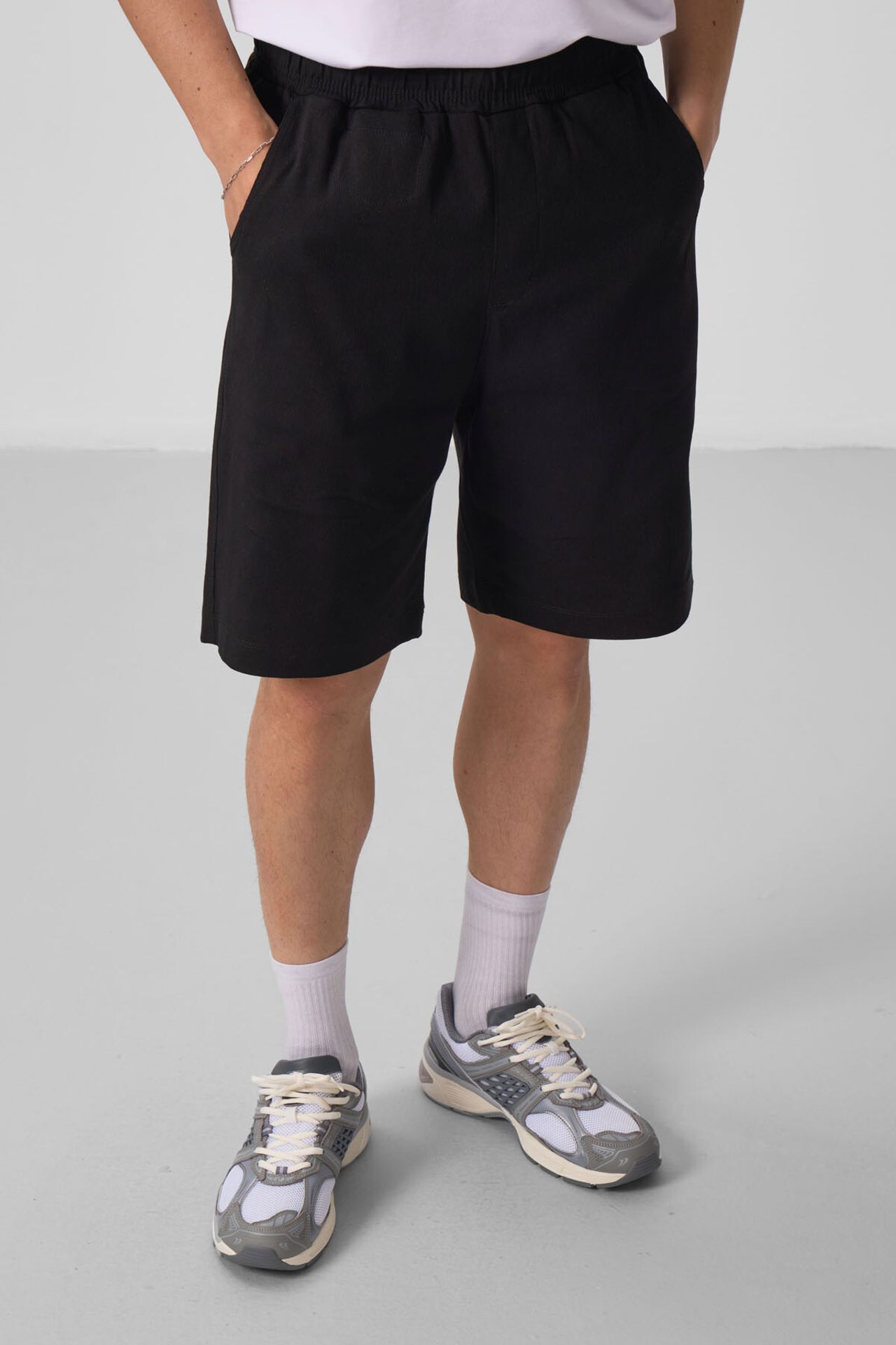 TOMMY Men's Woven Chino Shorts 3