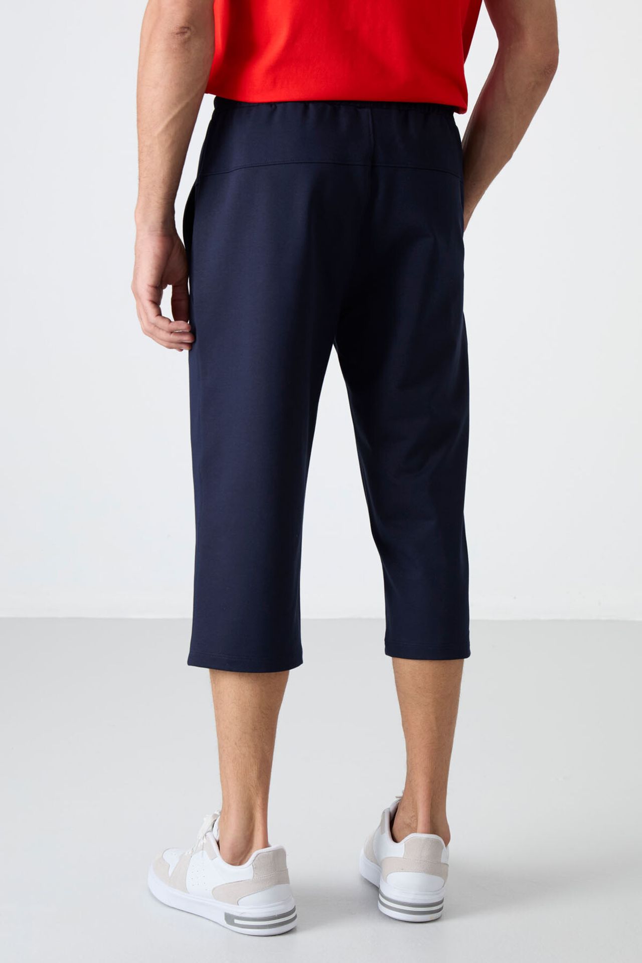TOMMY Men's Mid-Waist Capri Shorts 5