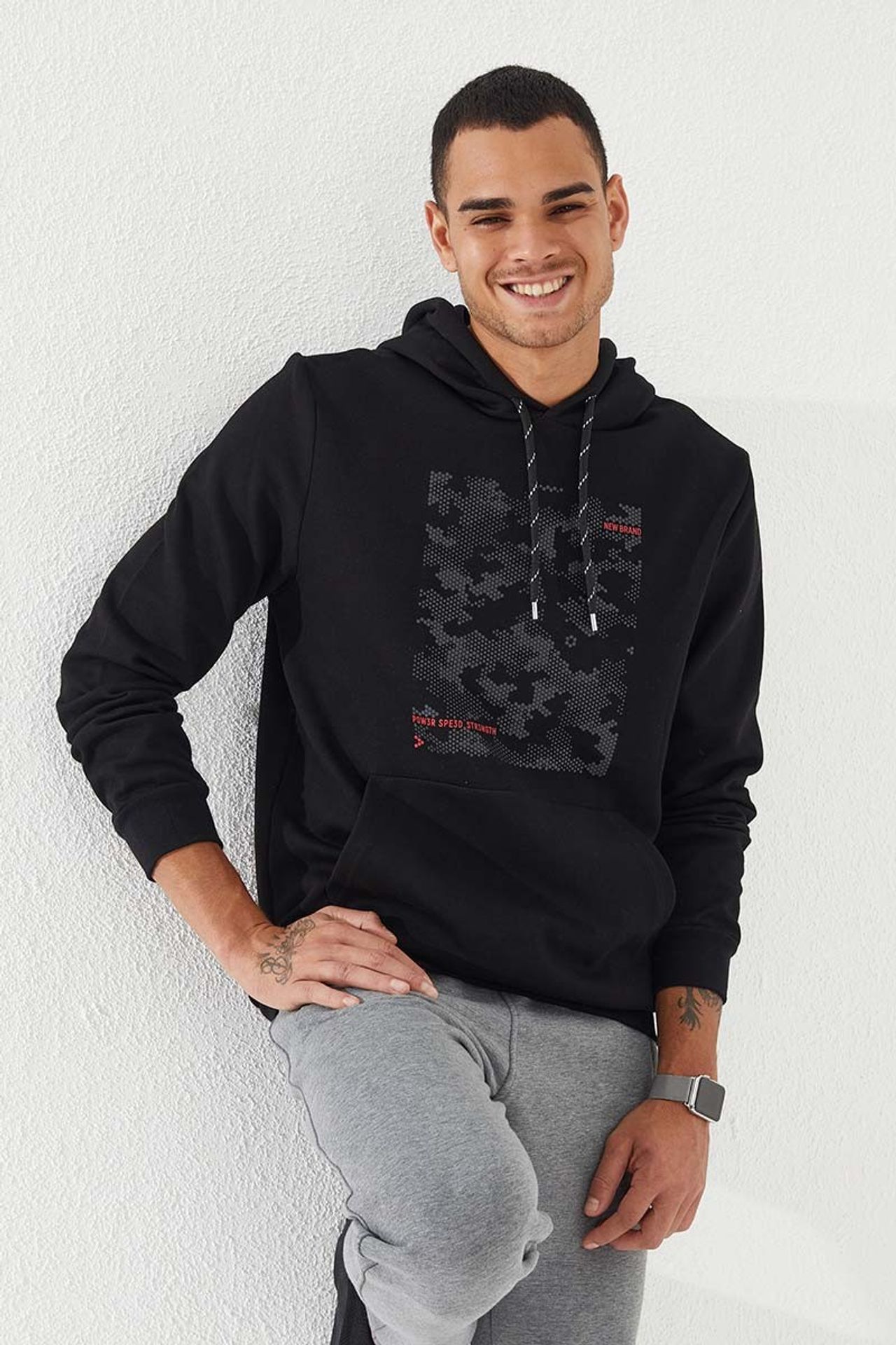 TOMMY Men's Camouflage Printed Hoodie 5
