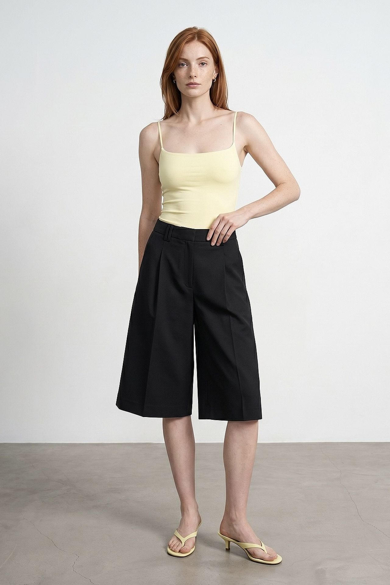 DILVIN Sleeveless Square-neck Nylon Bodysuit