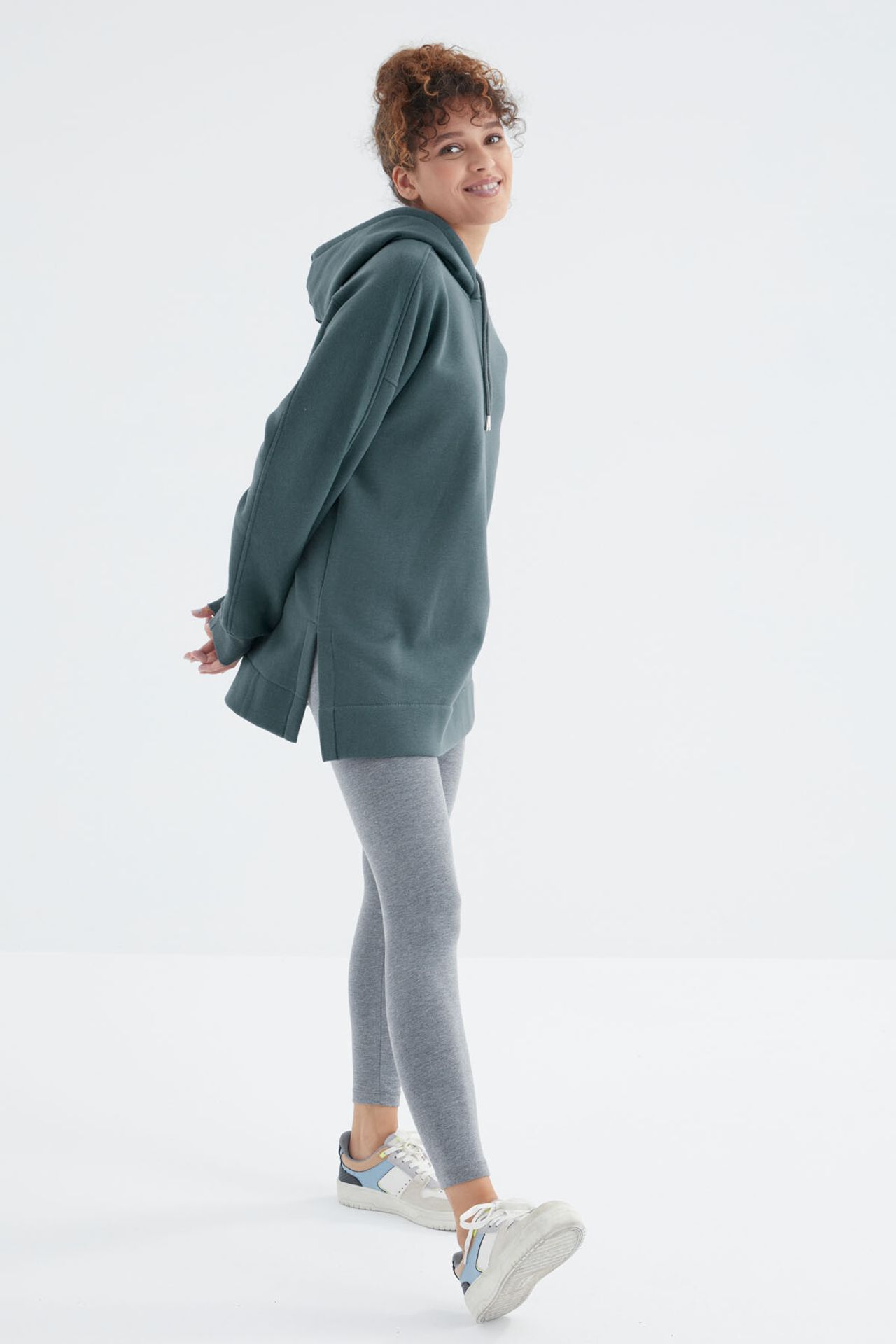 TOMMY Oversized Hooded Sweatshirt With Pocket 3