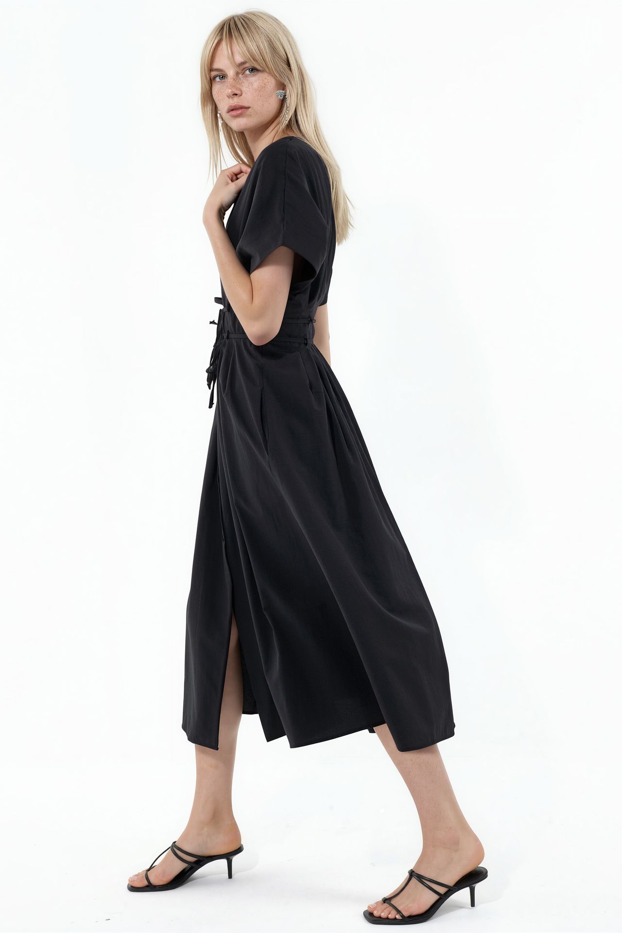 BUSEM Casual V-Neck Midi Shirt Dress 2