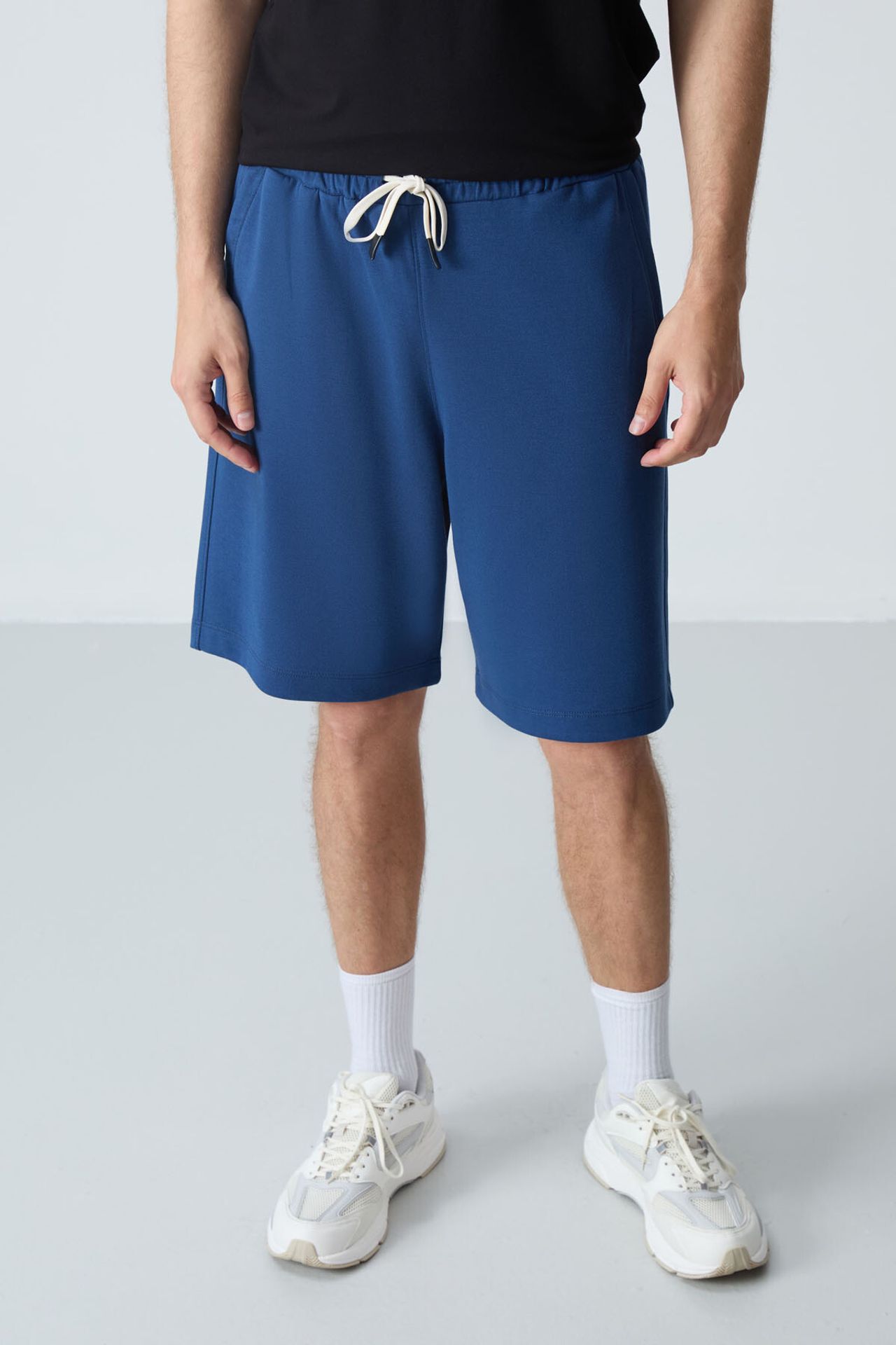 TOMMY Men's Cotton-Blend Sweat Shorts 4