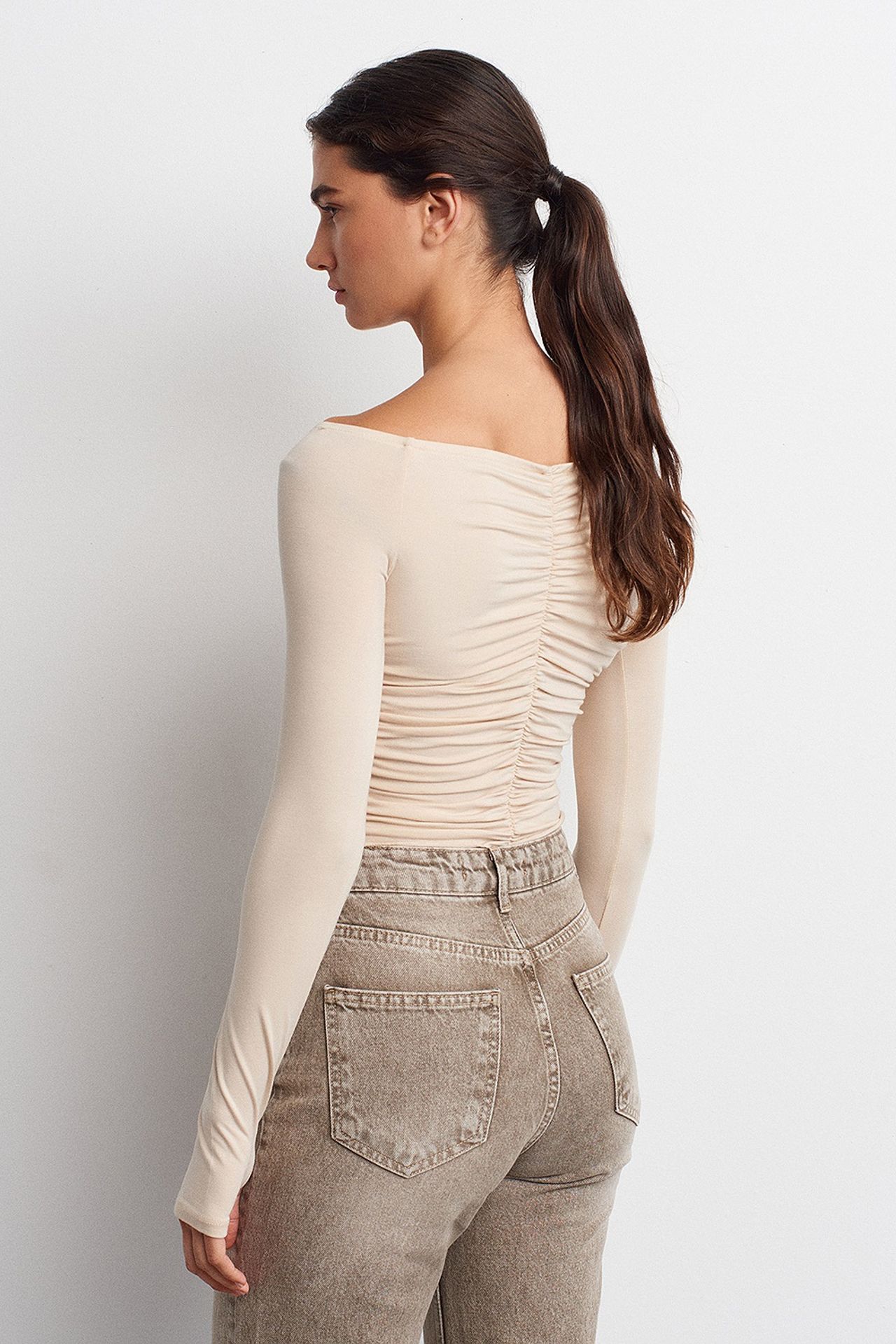 DILVIN Off-Shoulder Crop Top Blouse 2
