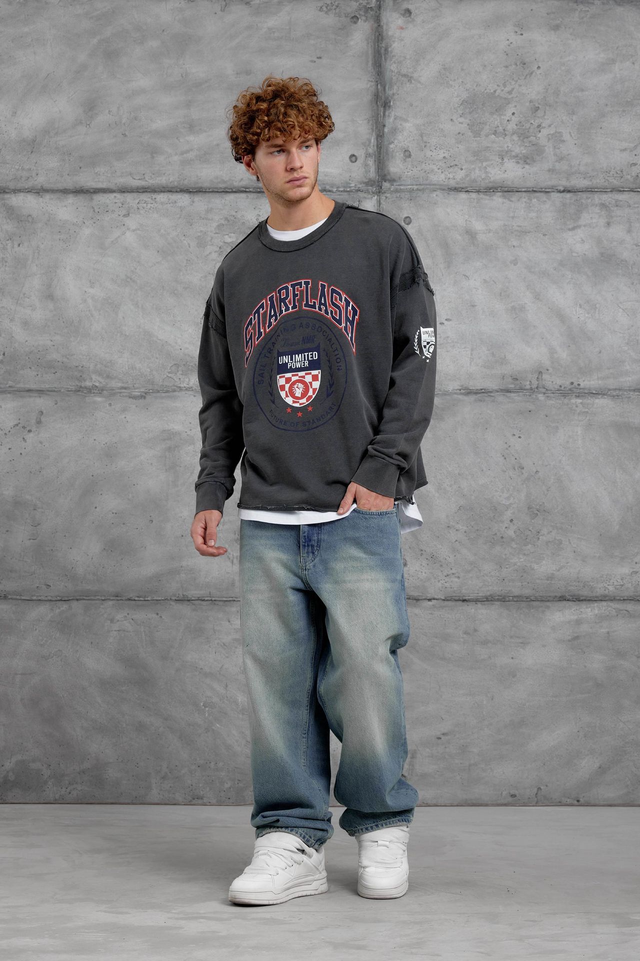 NOMARC Düz Kesim Bisiklet Yaka Sweatshirt 6