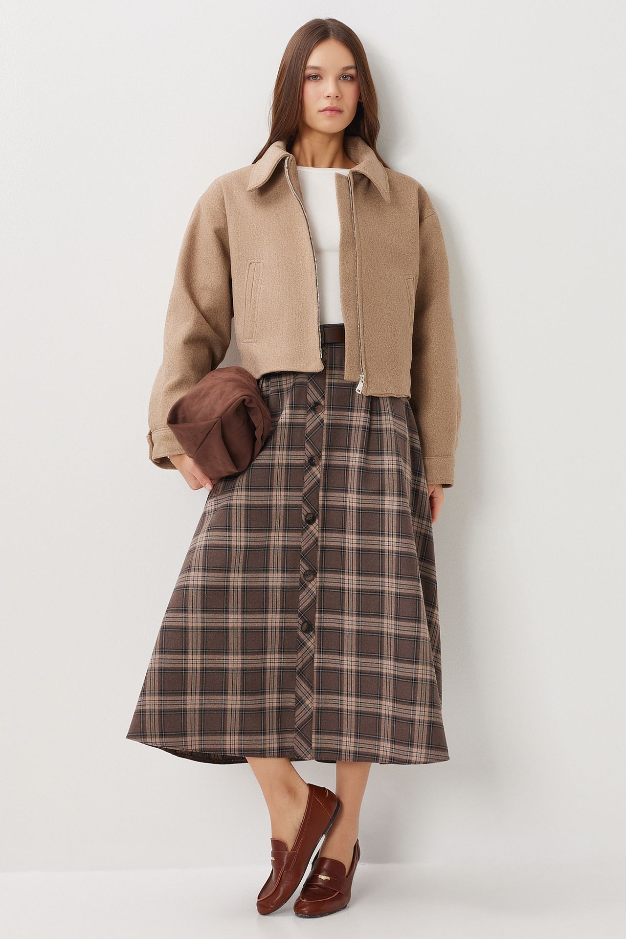ISTANBUL High Waist Midi Skirt with Button Closure 1