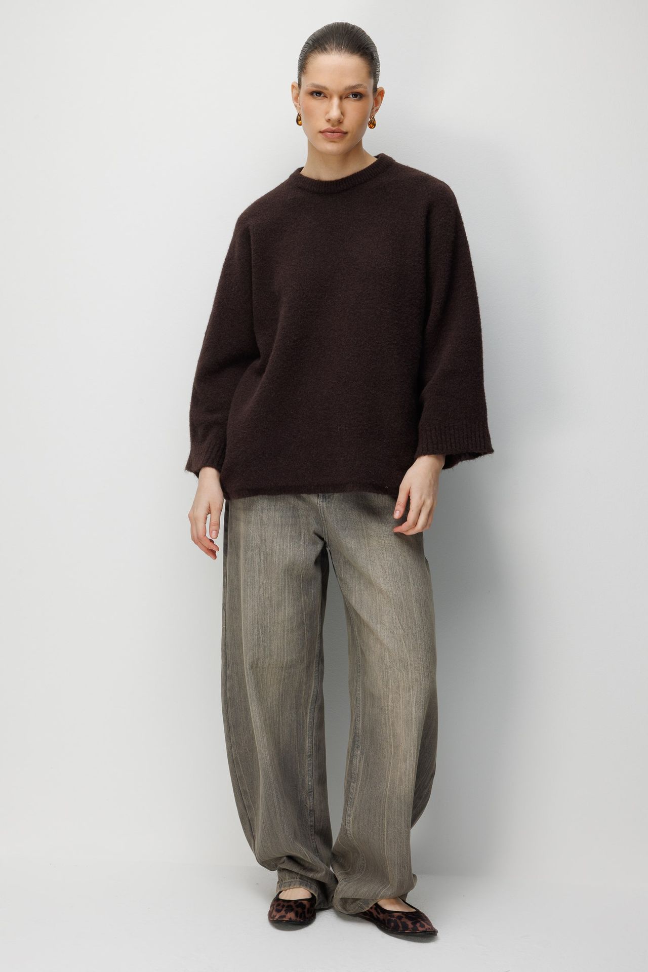 MIXRAY Women's Oversized Crew Neck Sweater 2