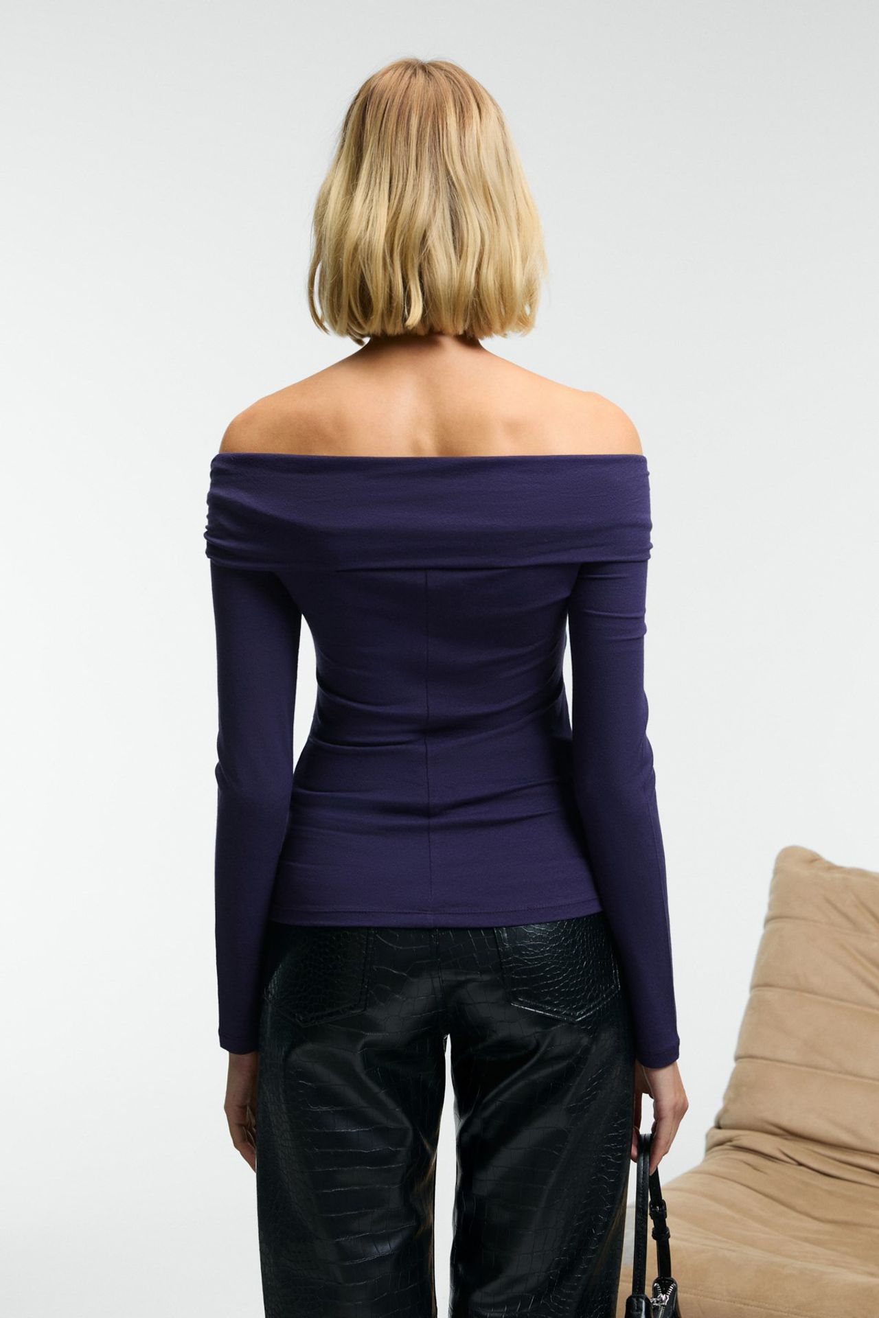 ETHIQUET Asymmetrical One-Shoulder Long Sleeve Blouse 6