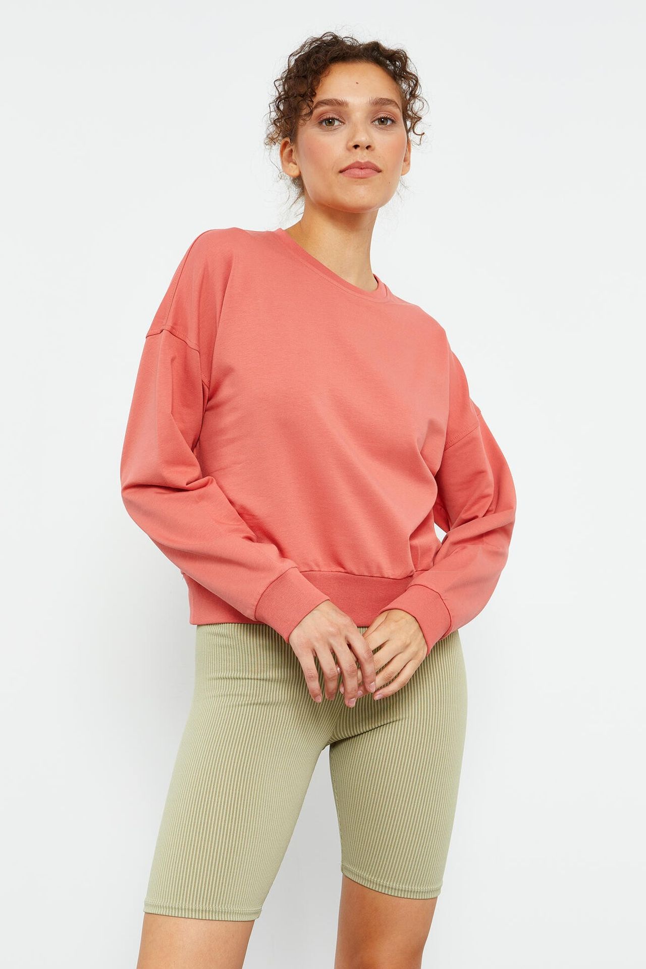 TOMMY Women's Relaxed Crew Neck Sweatshirt 4
