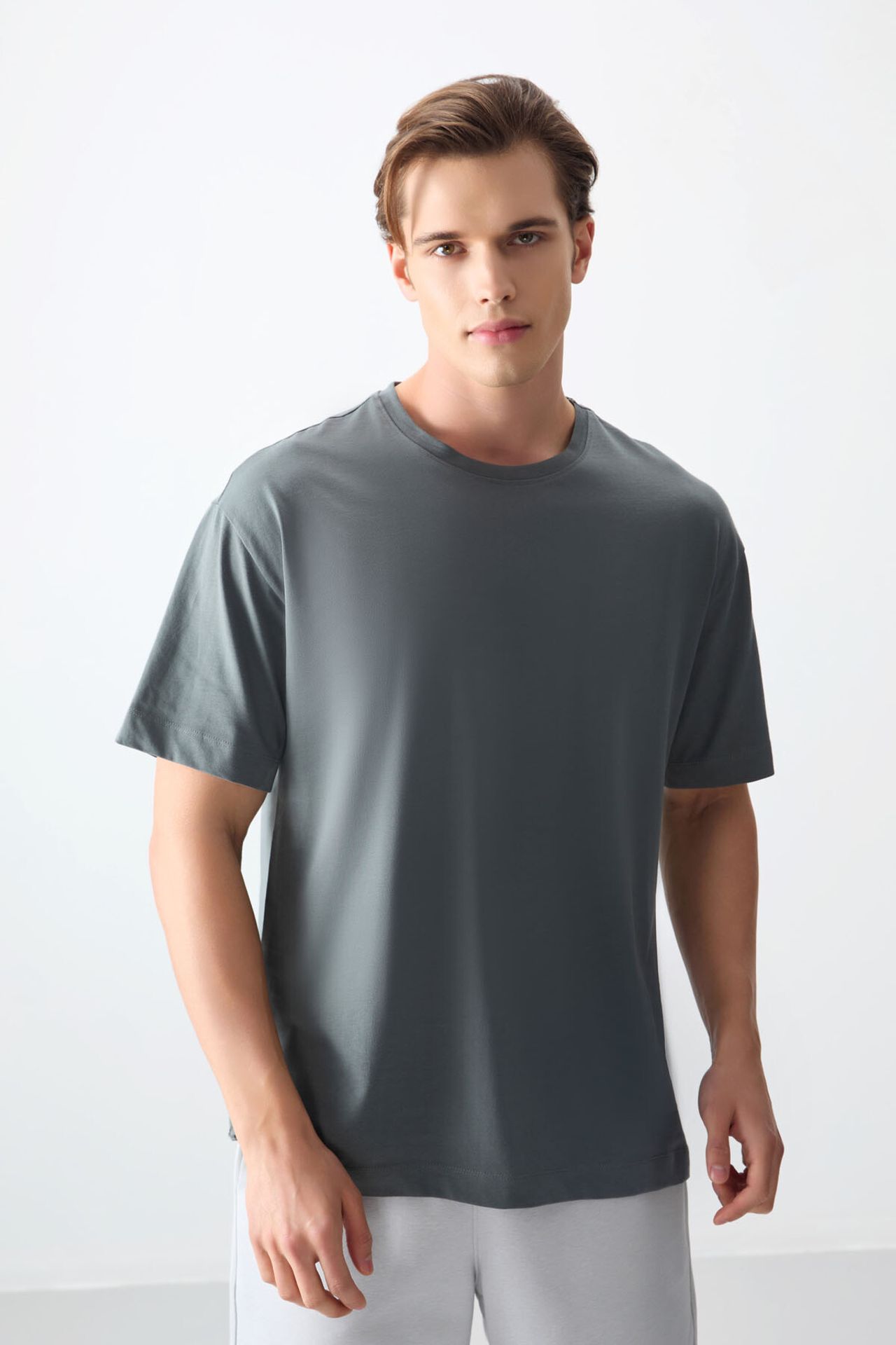 TOMMY Oversized Cotton Crew Neck T-Shirt 2