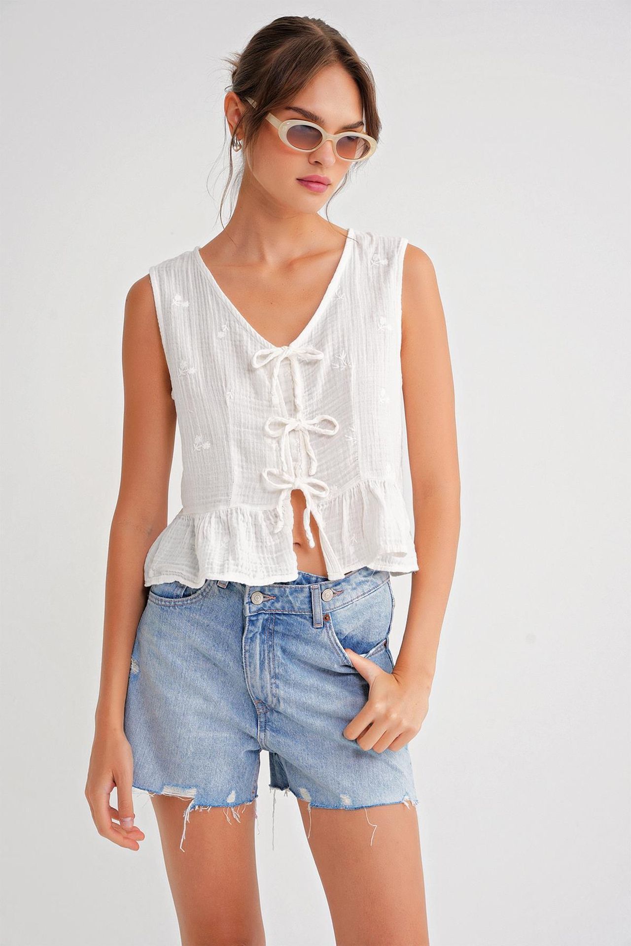 Mixray Textured V-Neck Crop Blouse with Bow 4