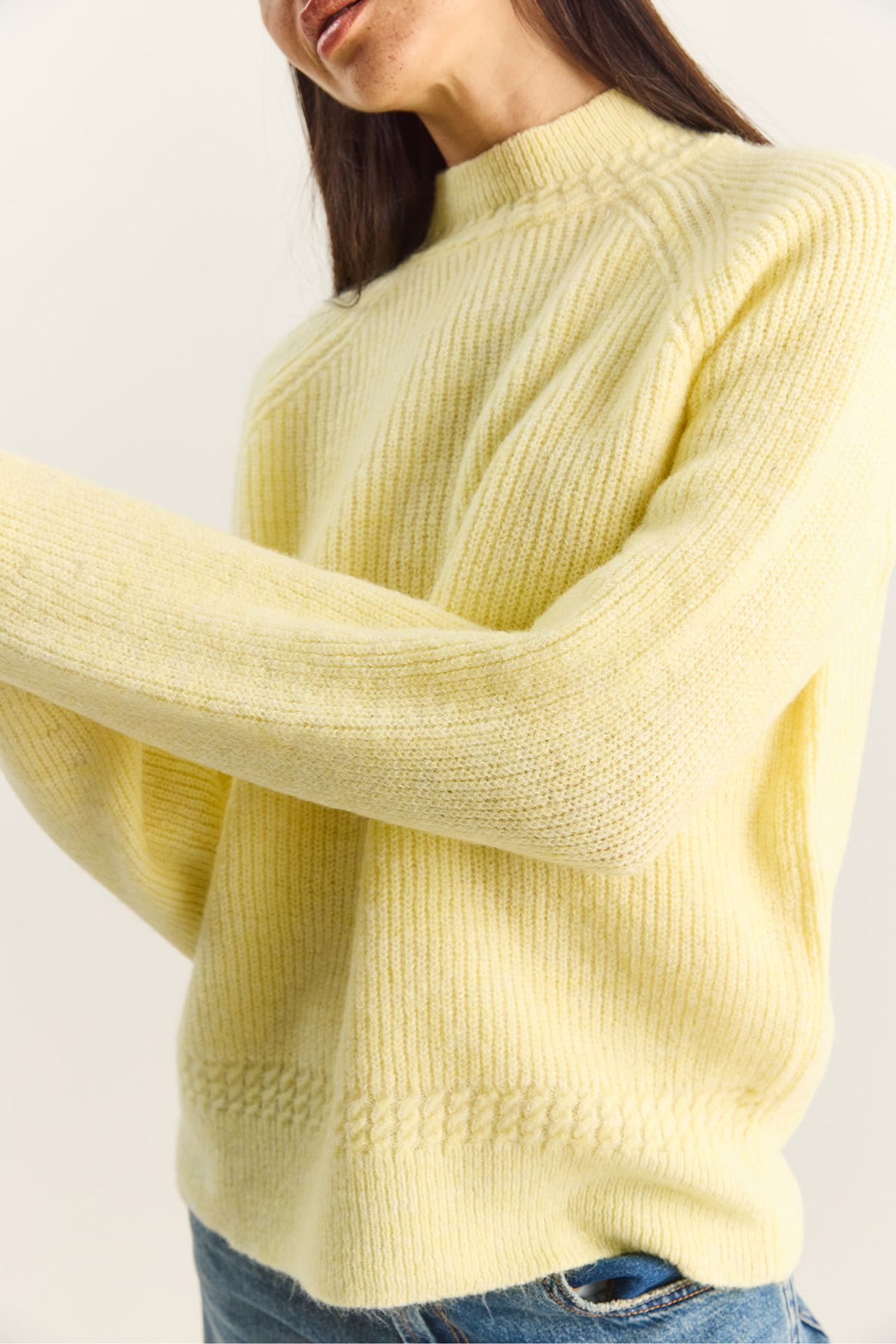 LUCCI Oversized Crew Neck Knit Sweater 2