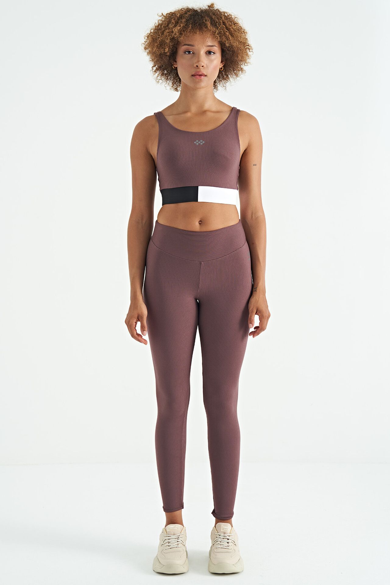 TOMMY Crop Sleeveless Color-block Sports Top 2