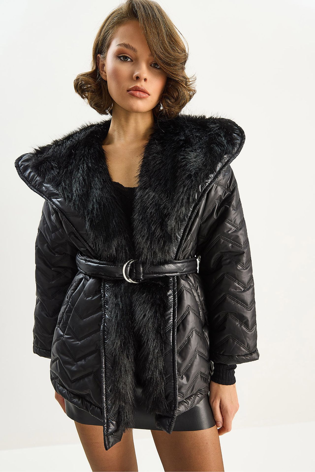 LUCCI Hooded Faux Fur Detailed Jacket