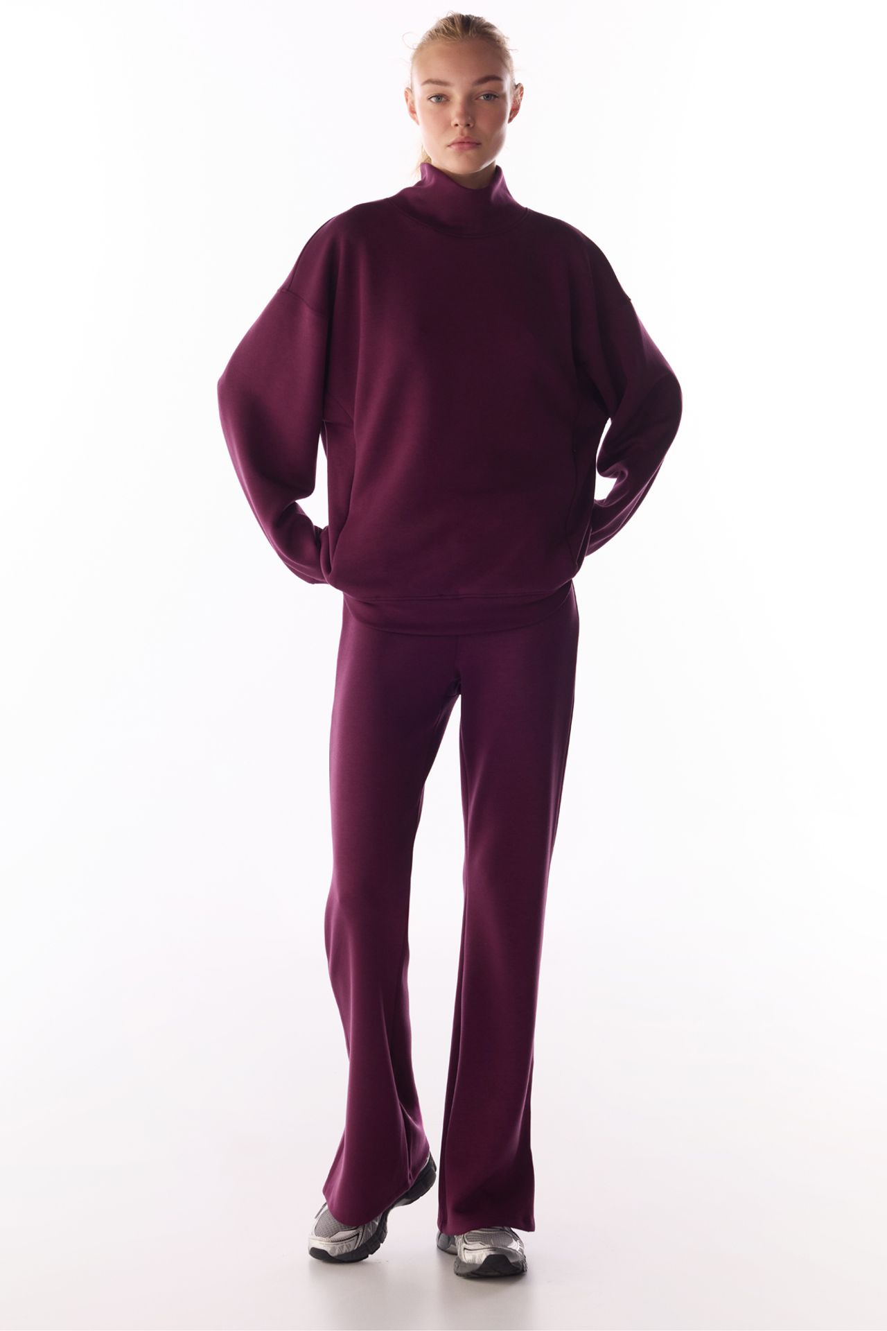 PENTI Silky Touch Flared Pants With Leg Detail 5