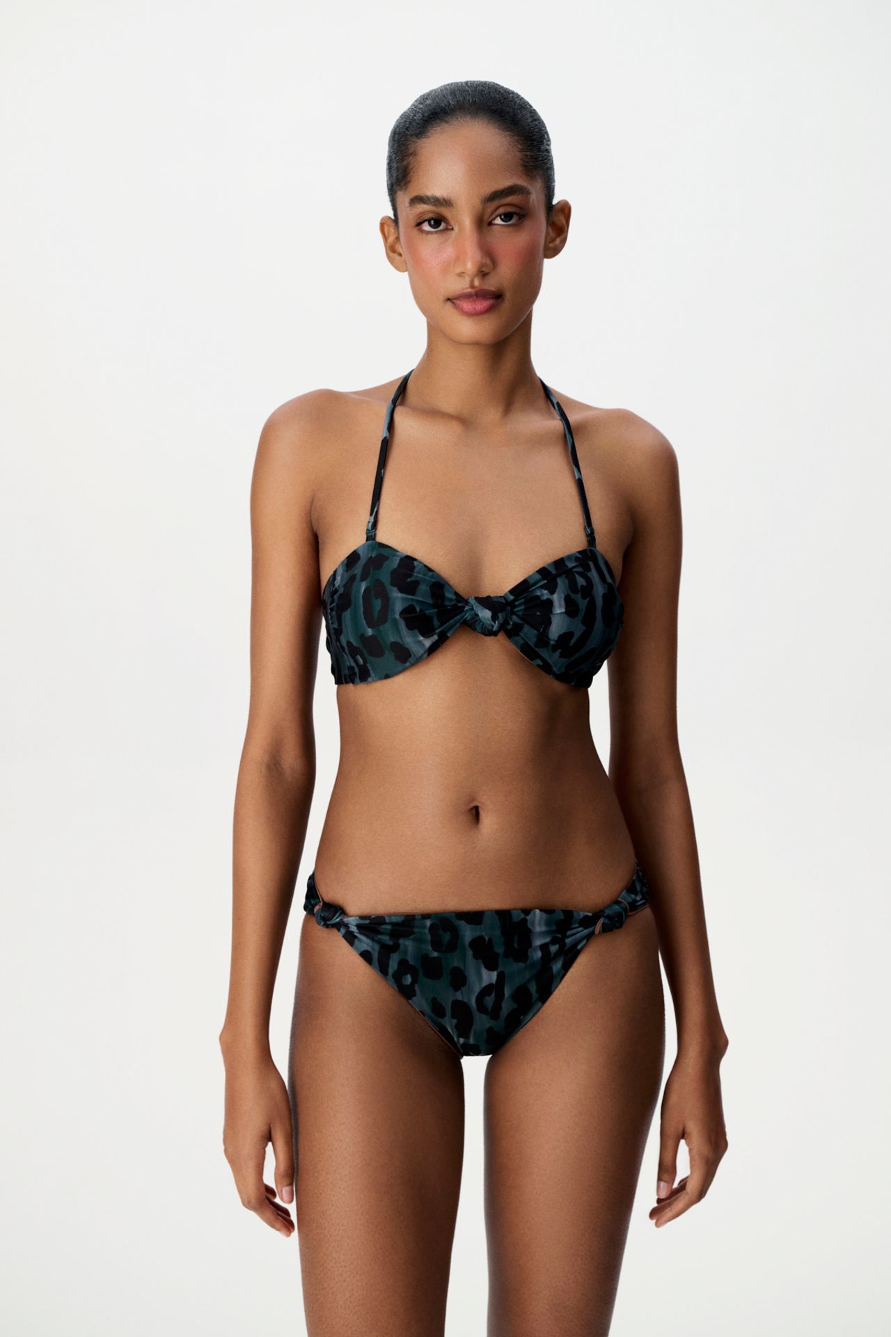 PENTI Clove Double-Sided Strapless Leopard Print Bikini Top 4