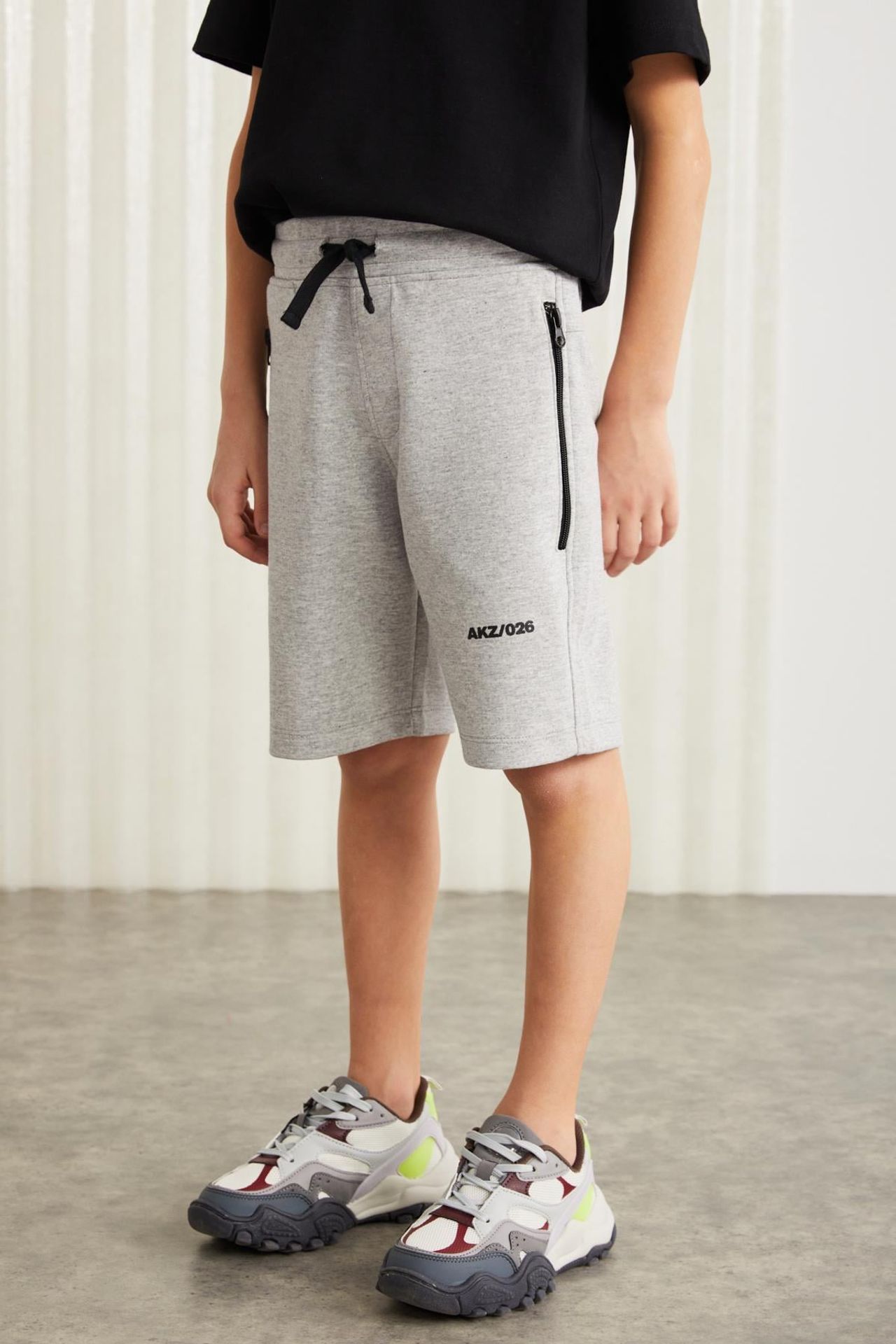 GRIMELANGE Drawstring Waist Knit Shorts 2