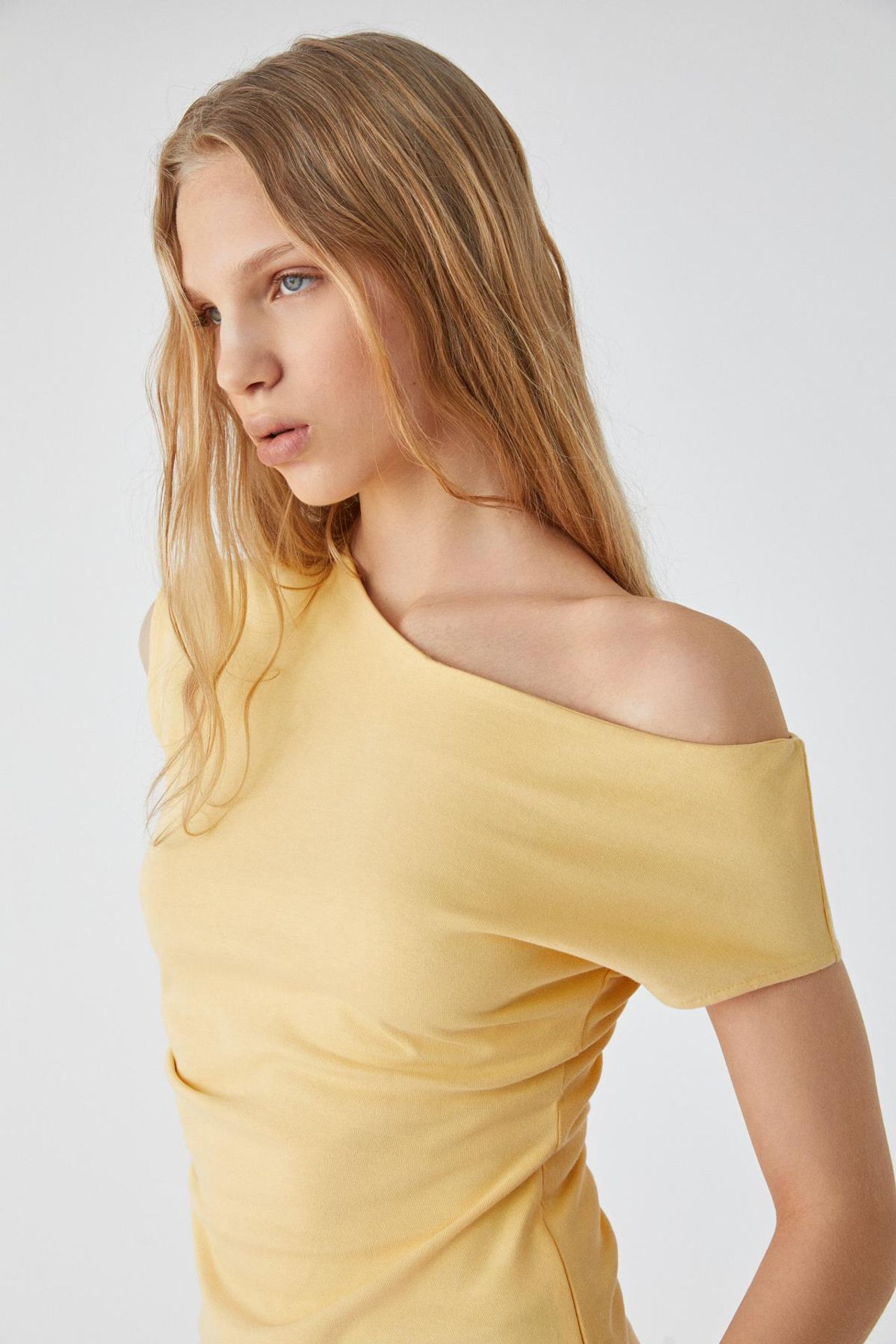 GRIMELANGE Asymmetrical One-Shoulder Blouse 3