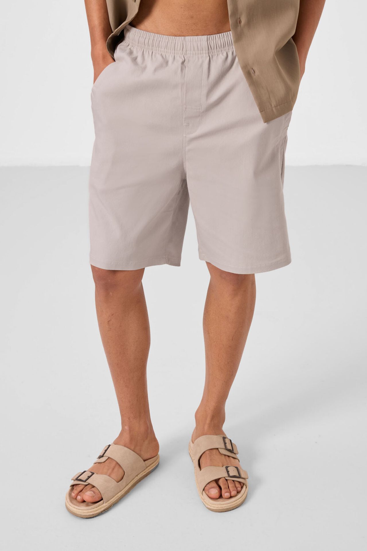 TOMMY Men's Woven Chino Shorts 2