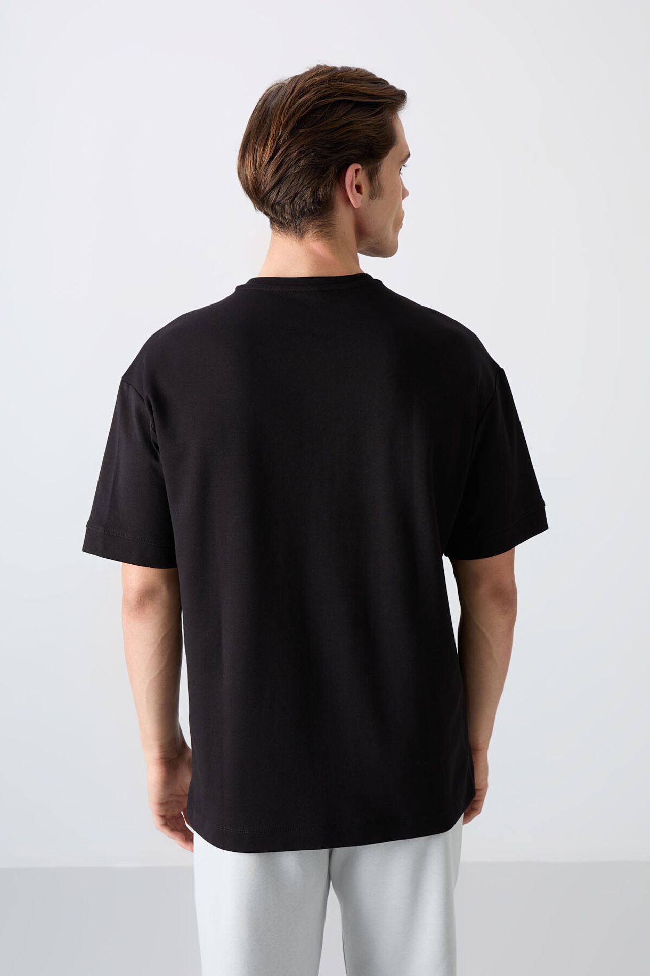 TOMMY Oversized Cotton-Blend Crew Neck T-Shirt 5