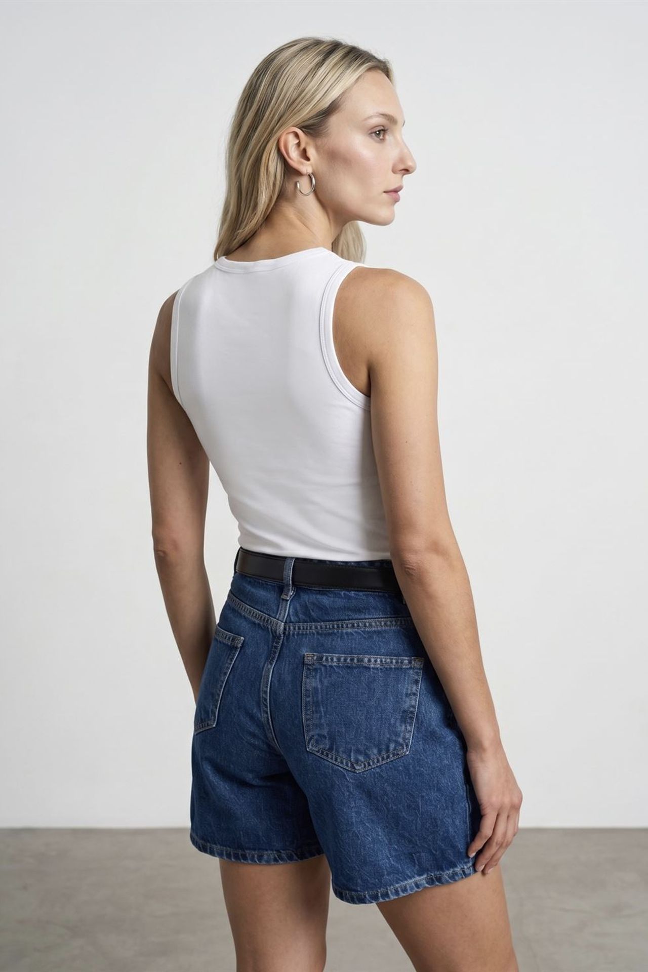 DILVIN Embroidered Sleeveless Slim-Fit Jersey Blouse 2
