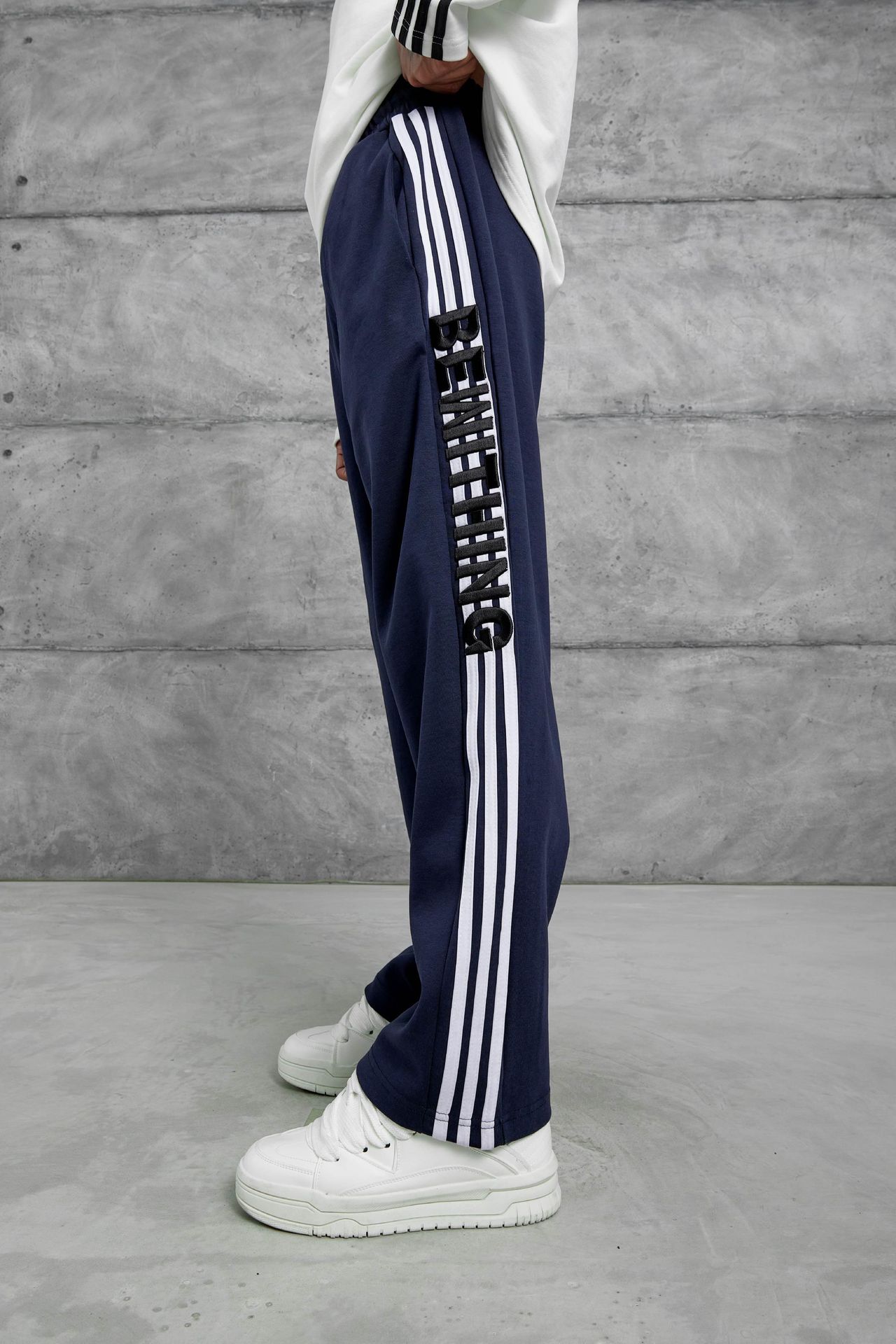NOMARC Bol Baskılı Geniş Paça Jogger 4