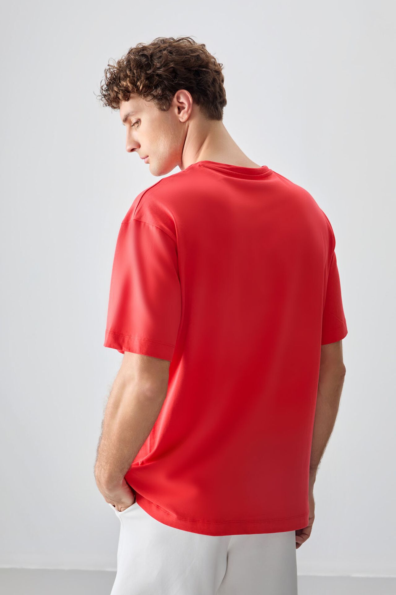 TOMMY Oversized Logo Cotton Crew Neck T-Shirt 5