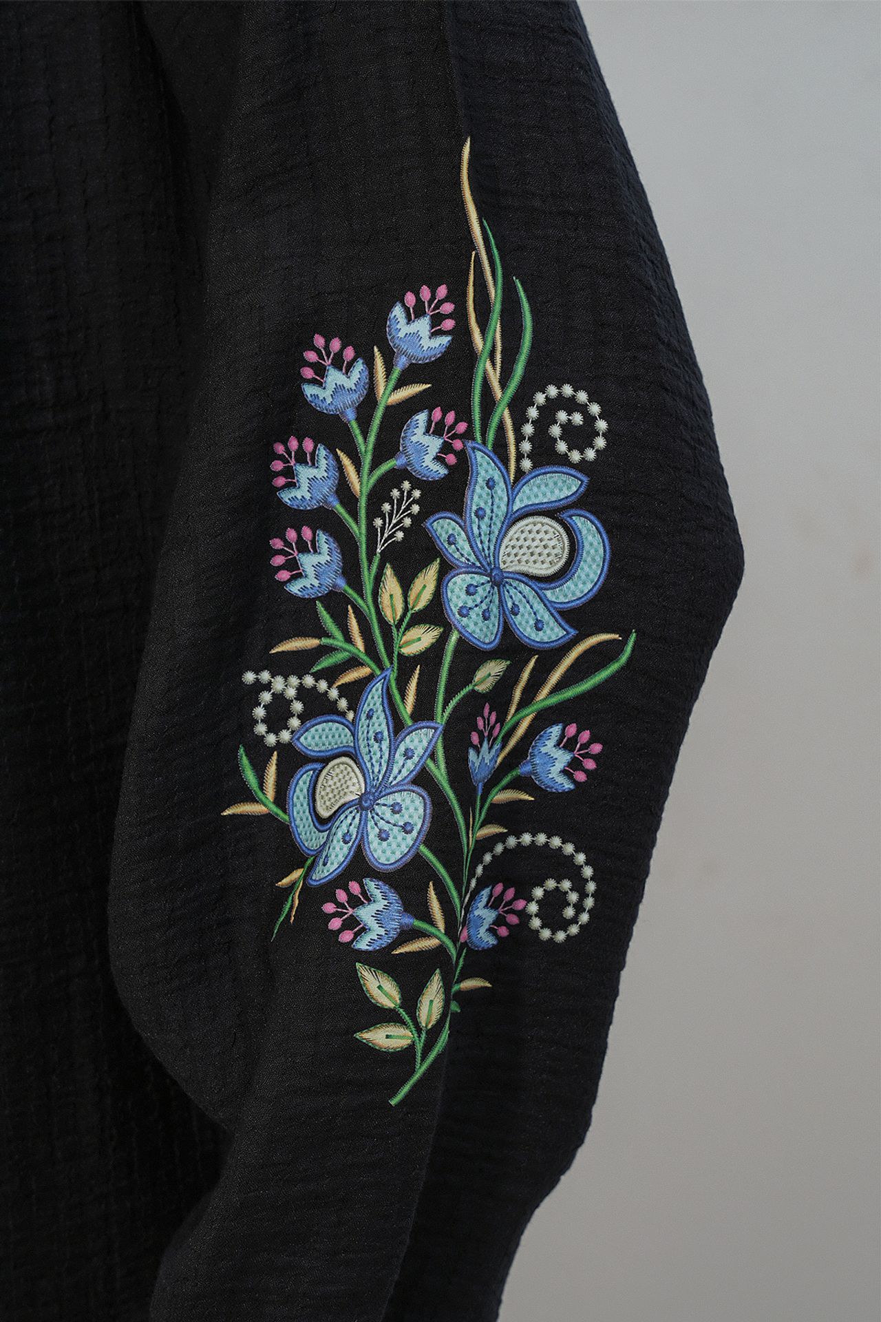 BDART Nakışlı Oversize Krep Bluz 5