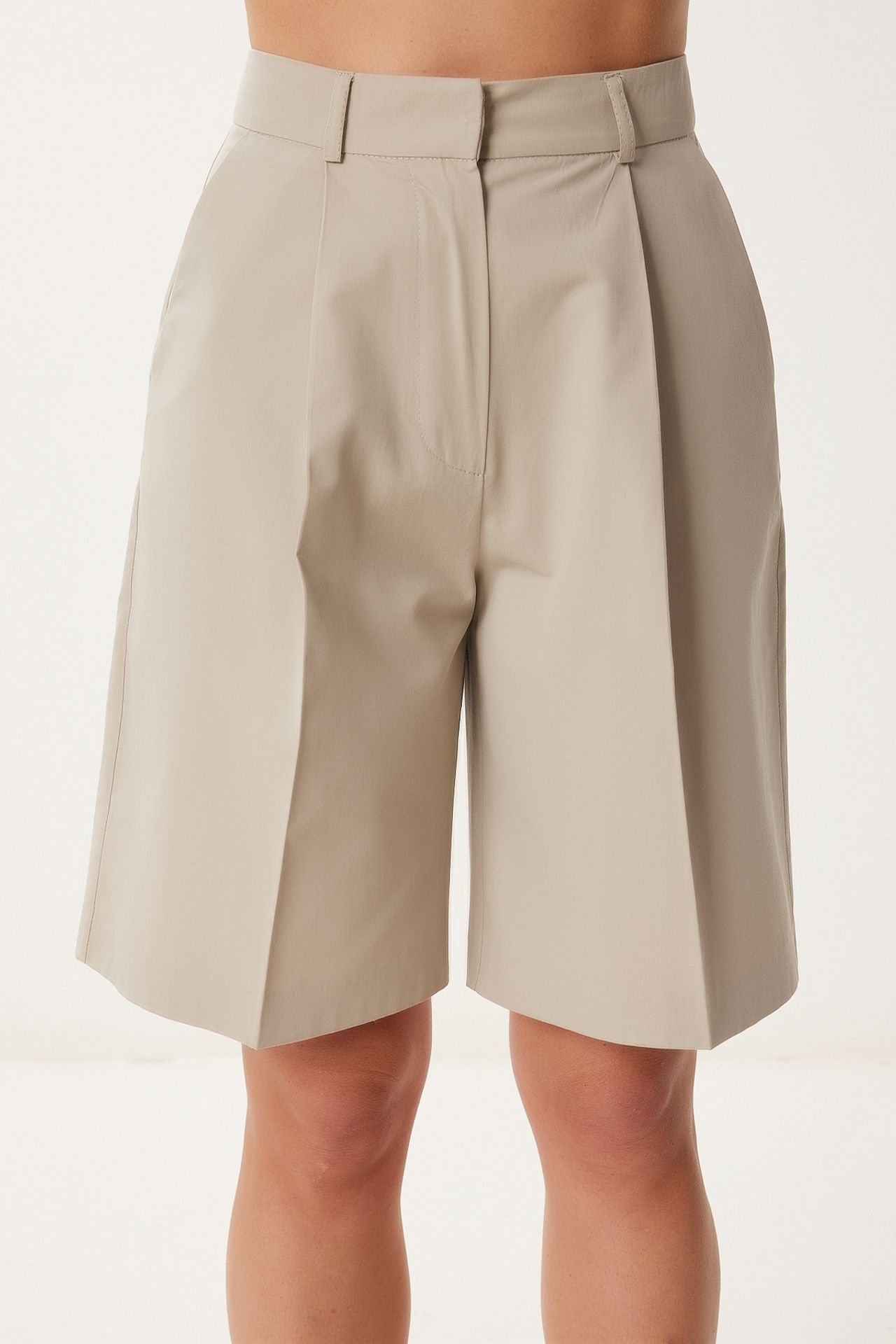 ISTANBUL Belted woven tailored shorts 3