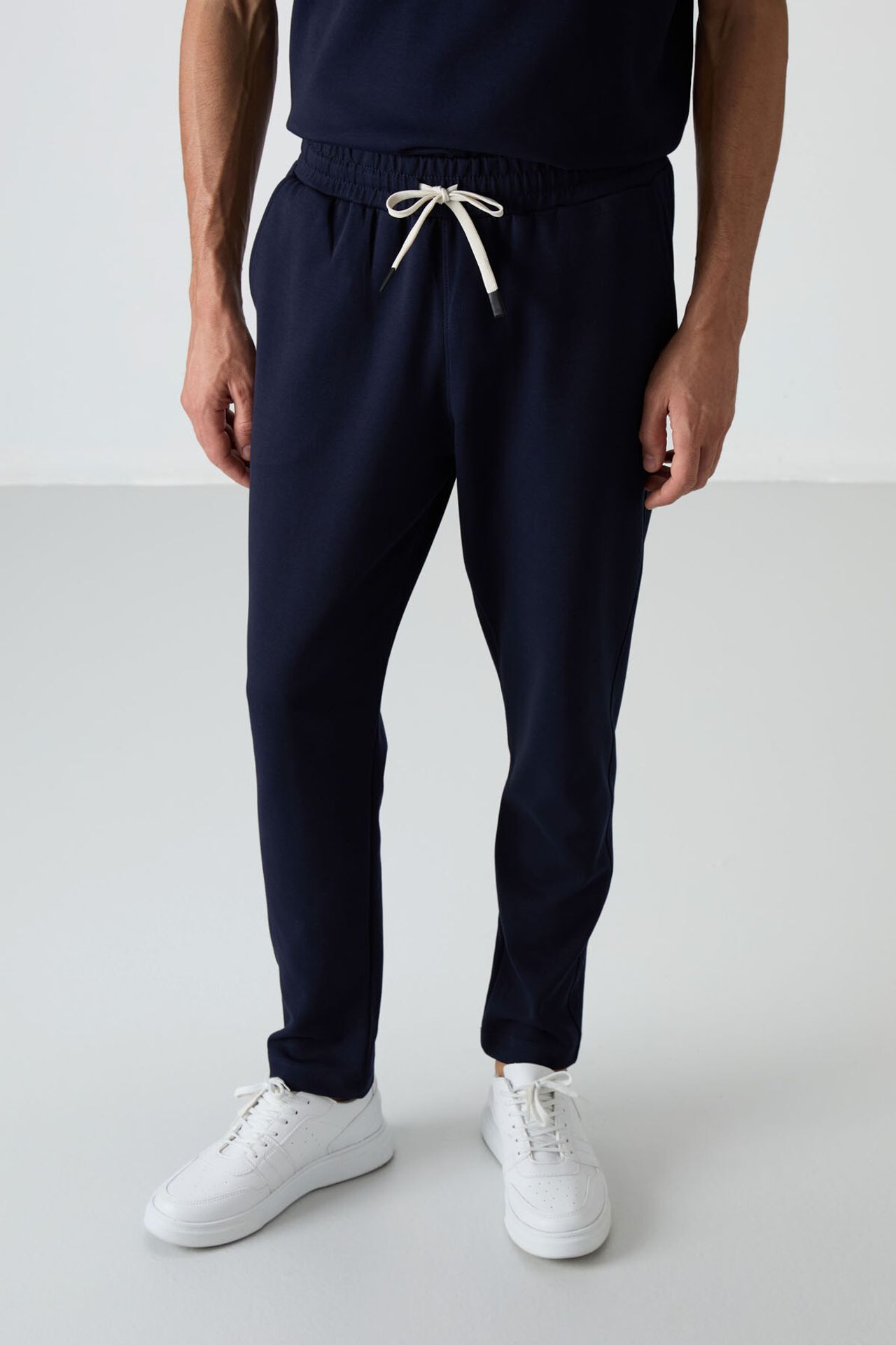 TOMMY Men's Oversized T-shirt And Pants Set 4