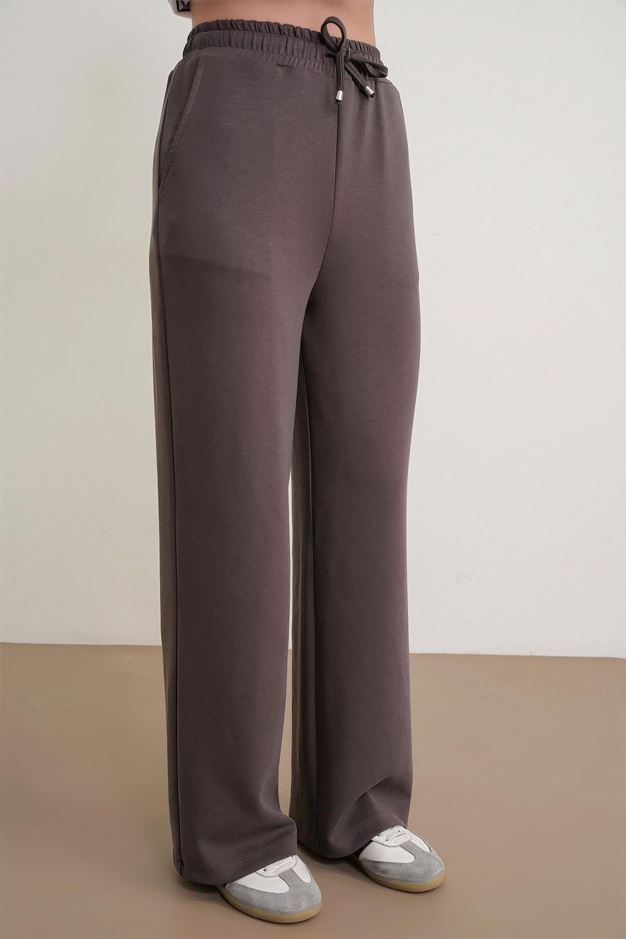 MIXRAY High Waist Pull On Straight Leg Pants with Pockets 5