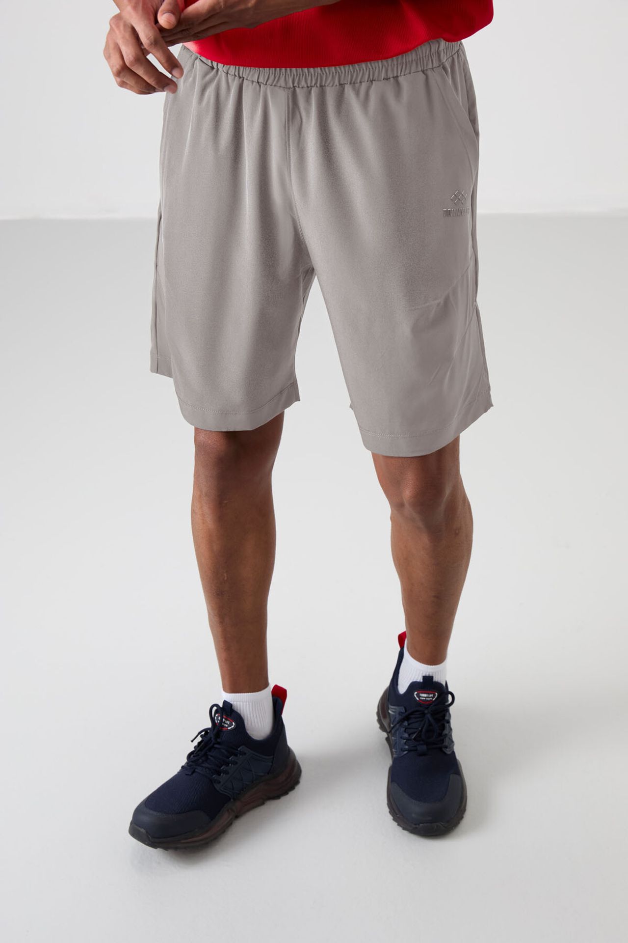 TOMMY Men's Short Woven Pull-on Shorts 3