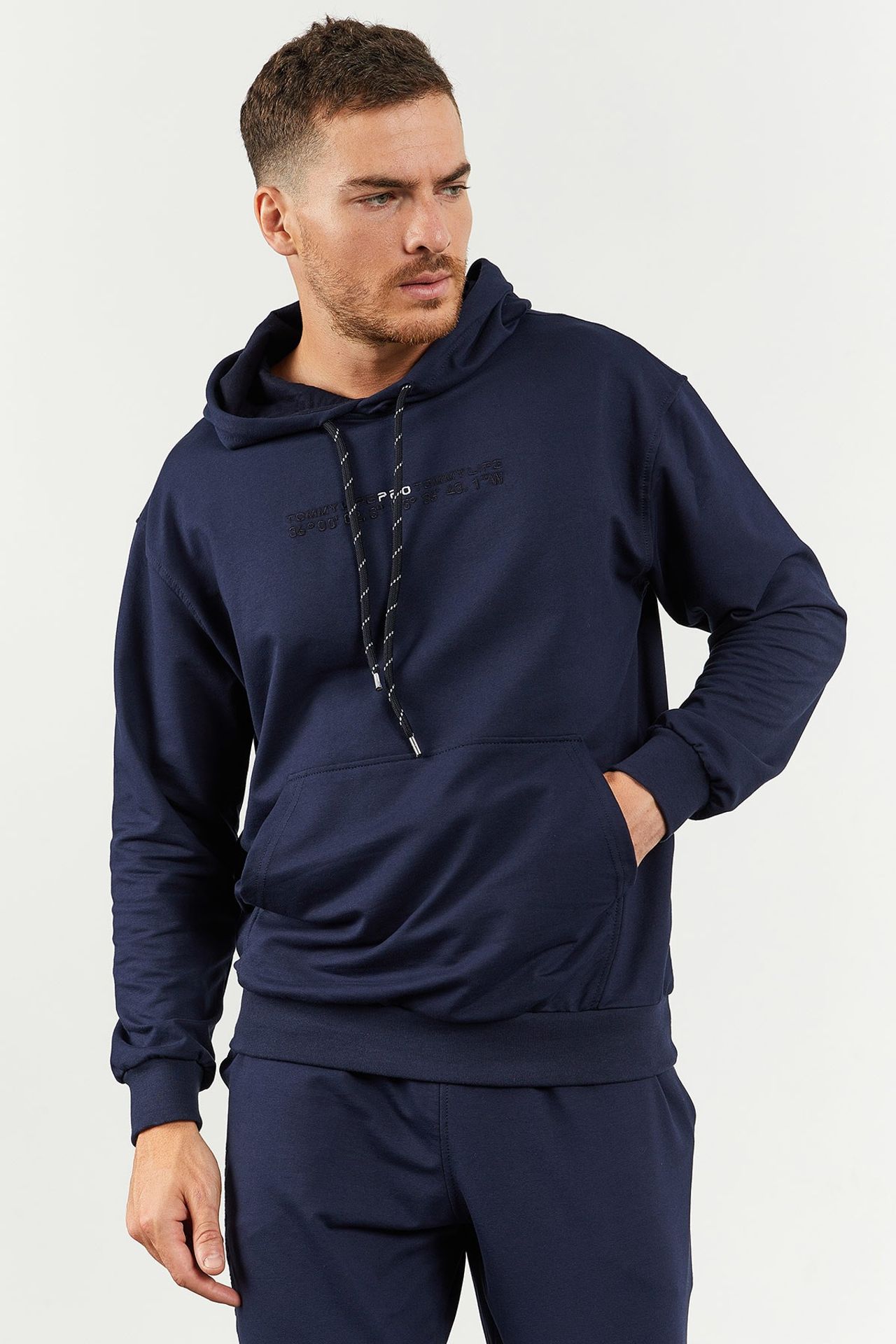 TOMMY Oversized Hooded Sweatshirt And Pants Set 5