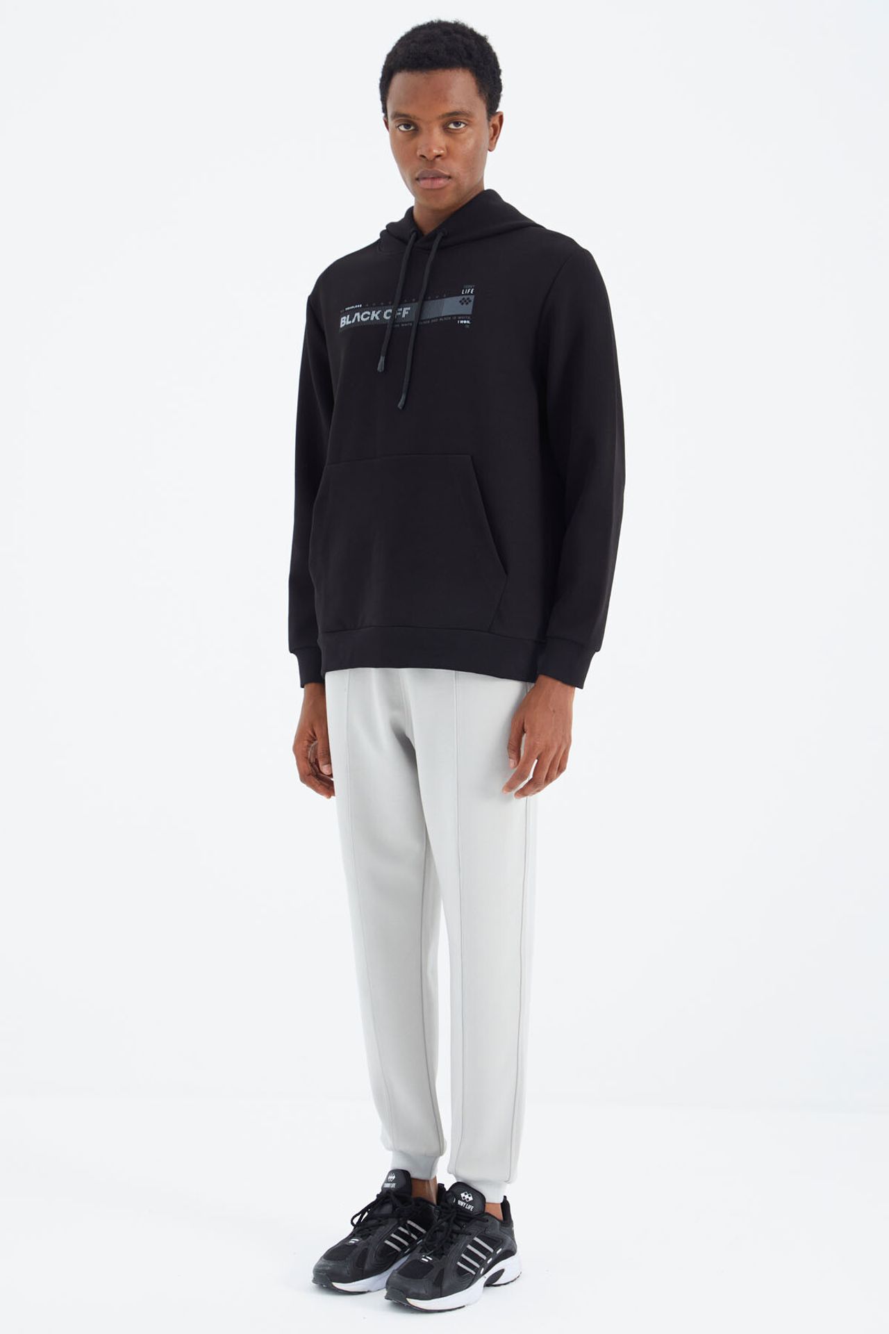 TOMMY Men's Regular-Fit 3-Thread Fleece Sweatpants 3