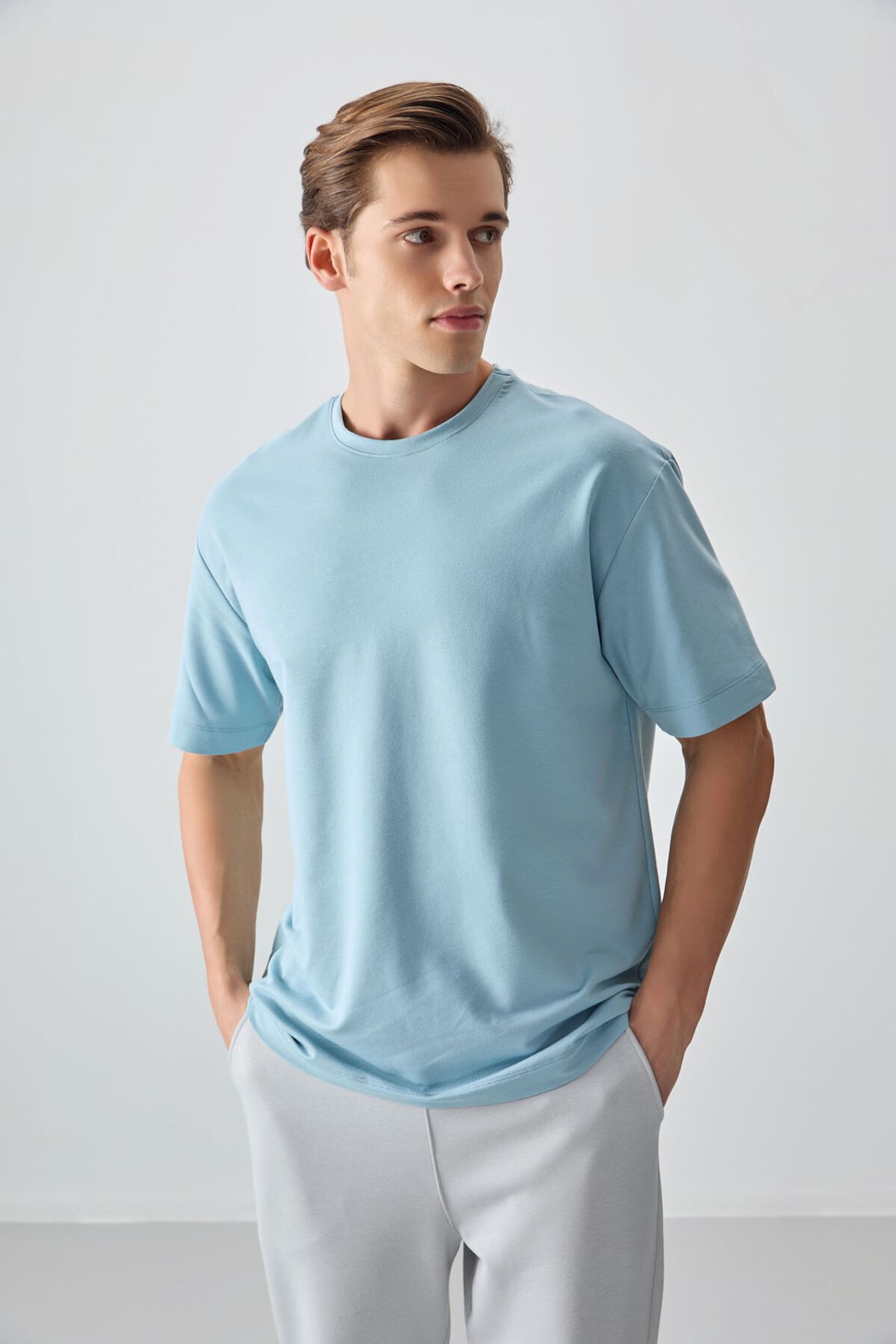 TOMMY Oversized Cotton Blend Crew Neck T-Shirt 2