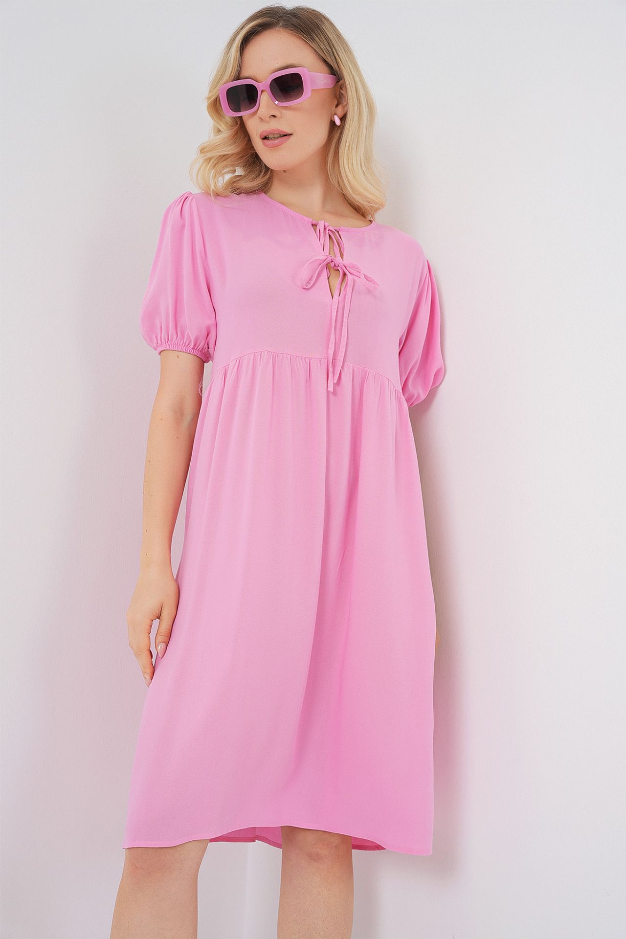 BDART Midi Dress with Bow Tie Closure 4