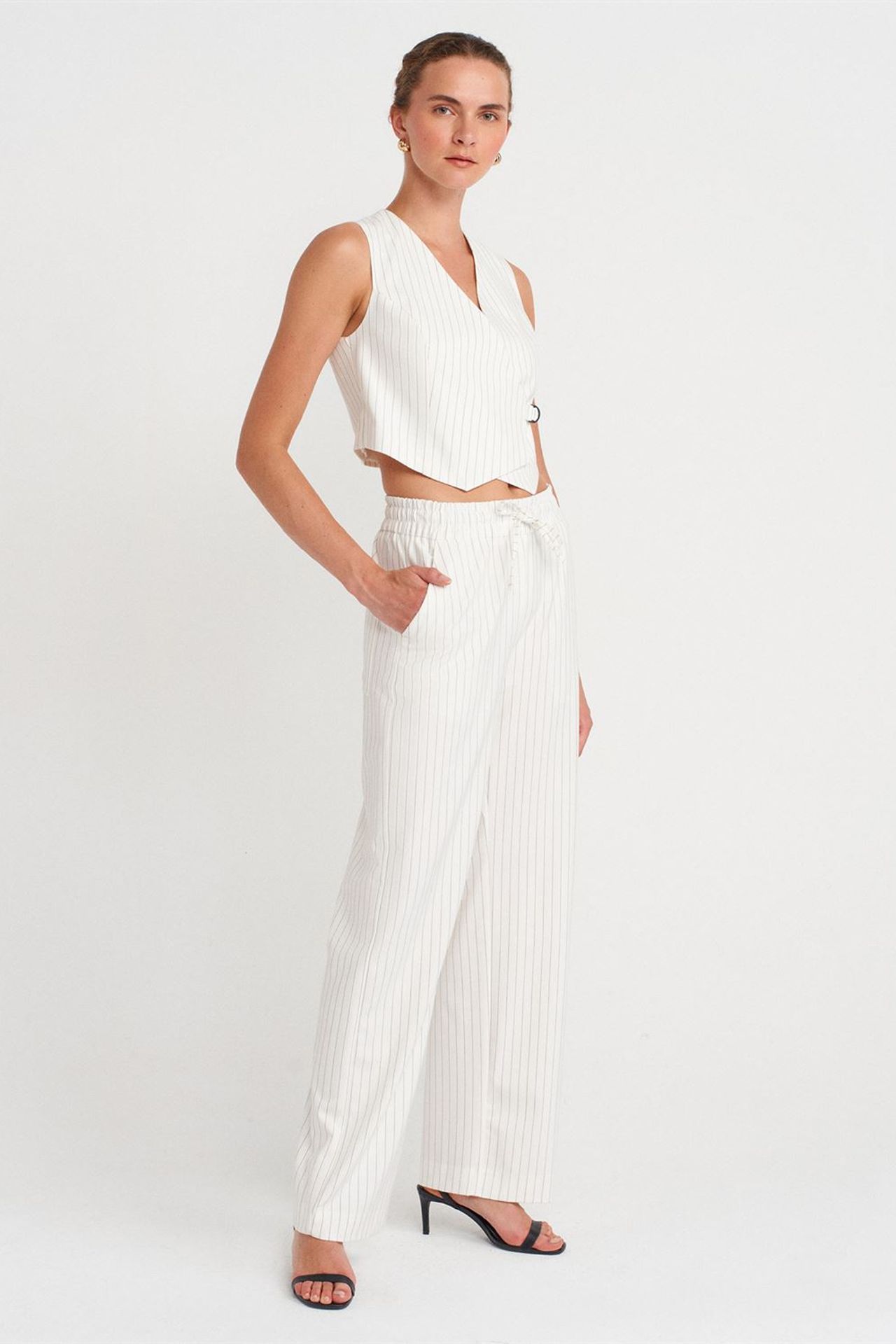 DILVIN Women’s Striped Crop Waistcoat With Belt 4