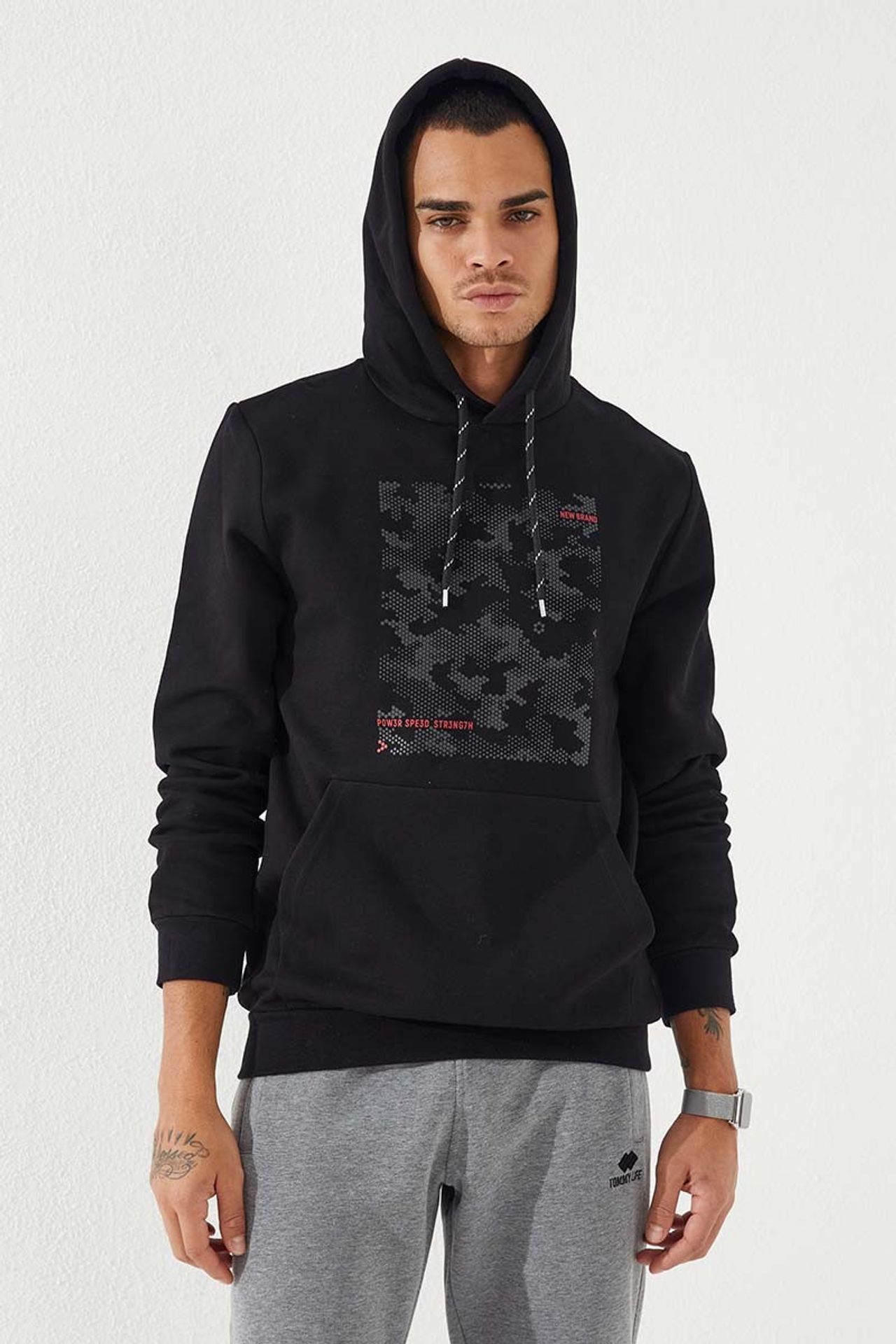 TOMMY Men's Camouflage Printed Hoodie 6